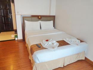 Hotel Maleez