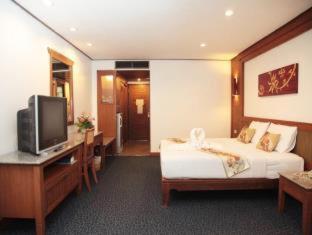 Royal Twins Palace Hotel 4*