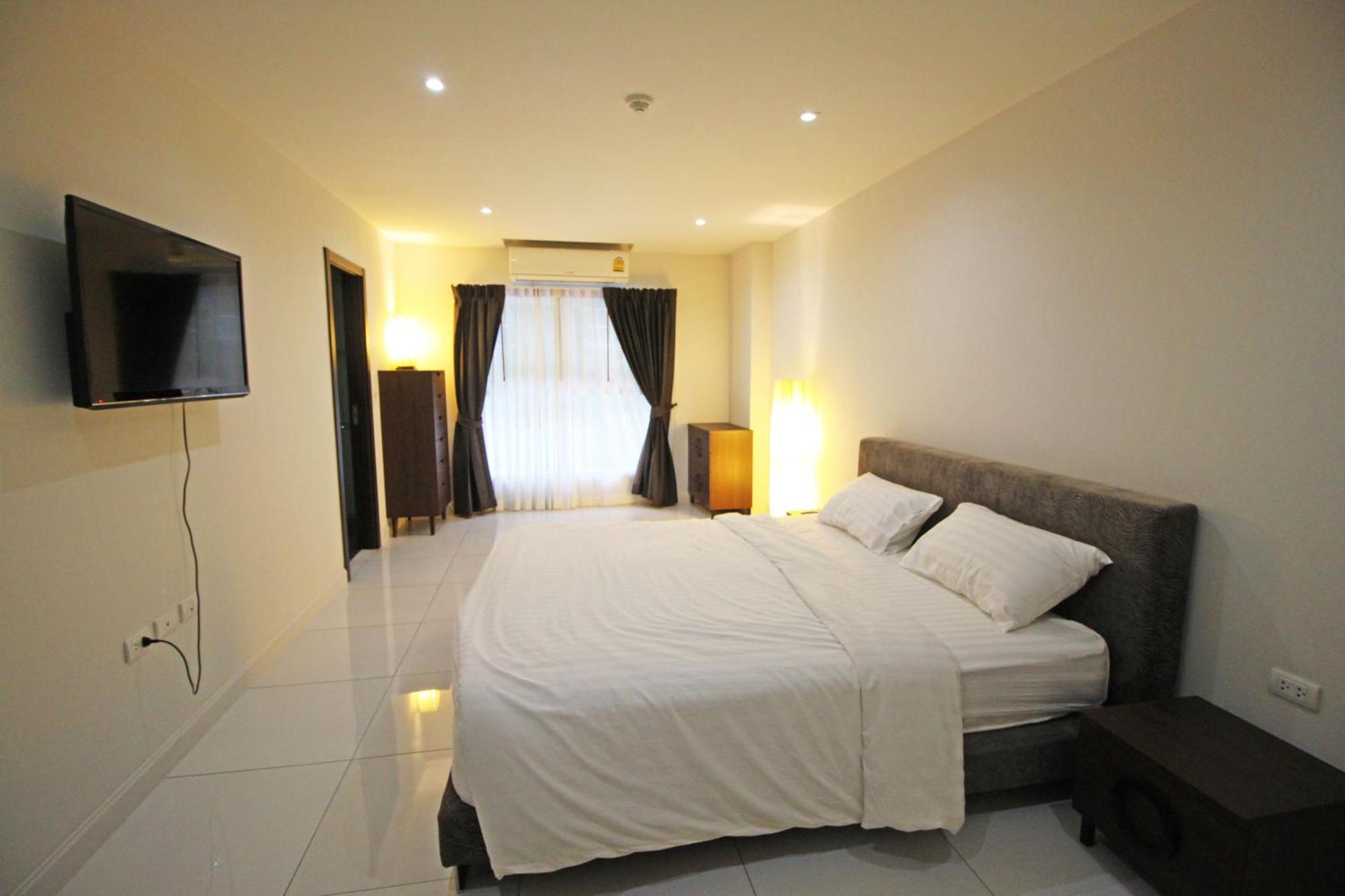 The Place Pratumnak By Sunny