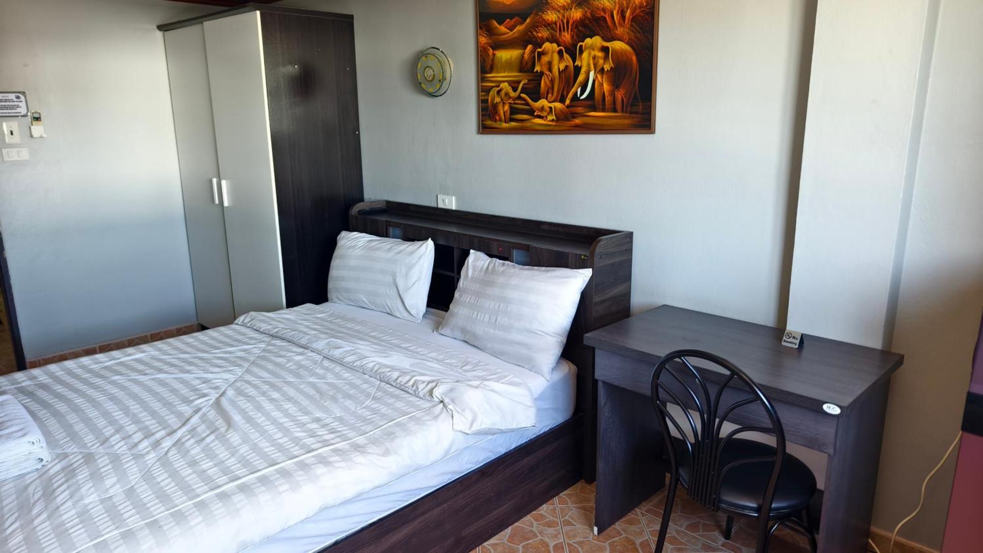 Aparthotel S- One 3*