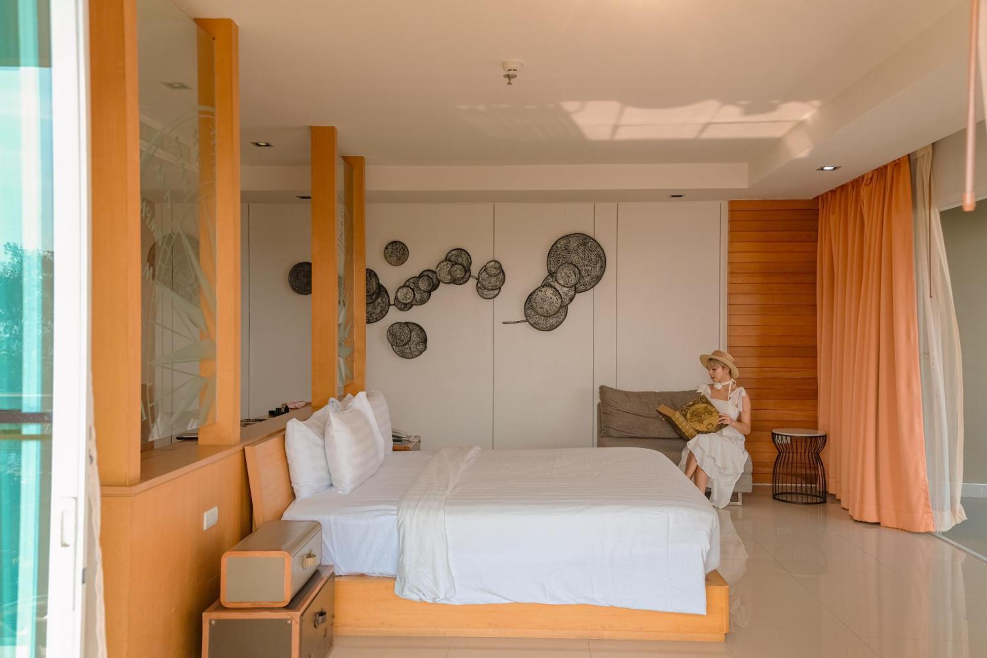 Welcome World Beachfront Pattaya