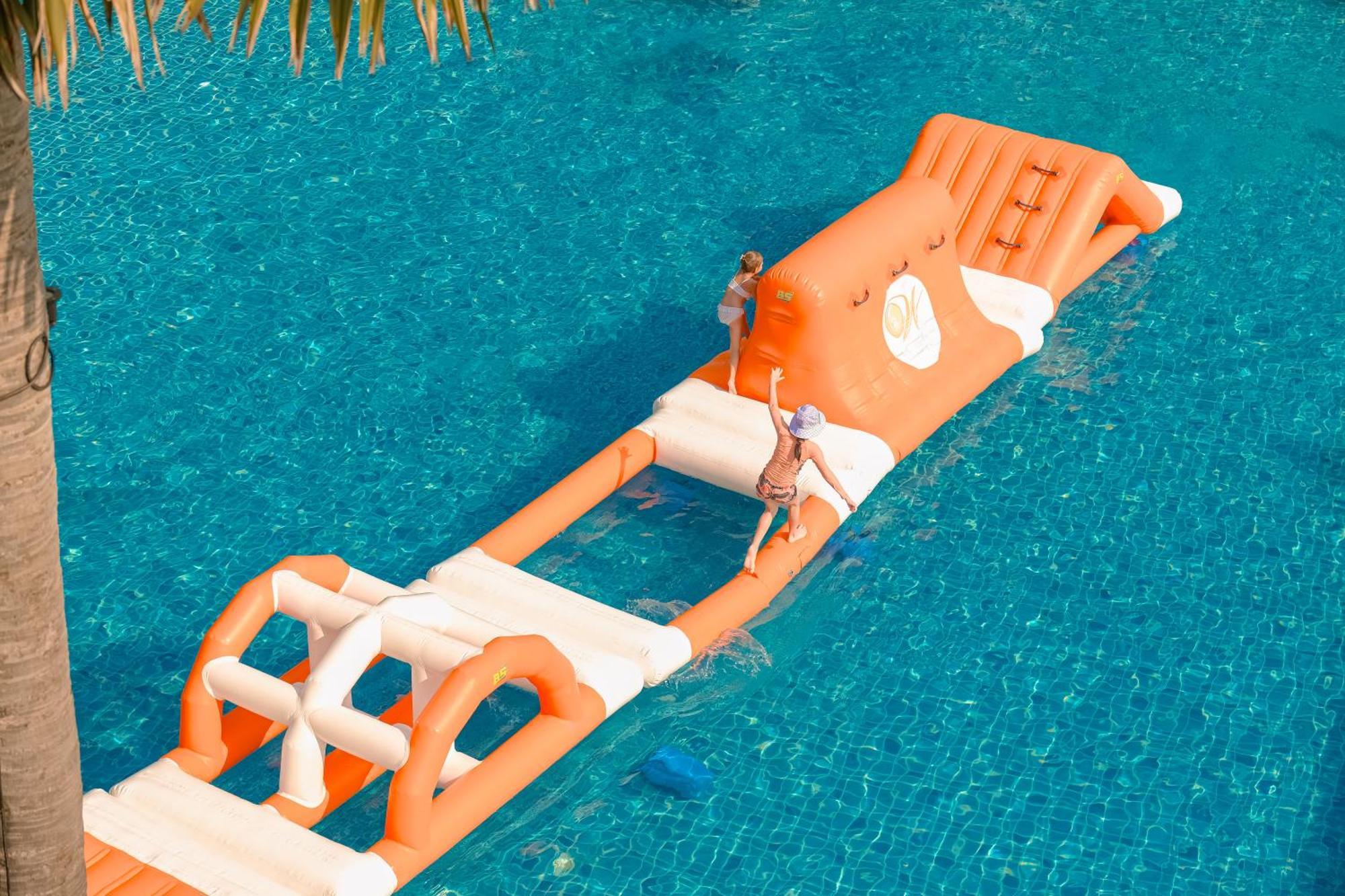 Welcome World Beachfront Pattaya