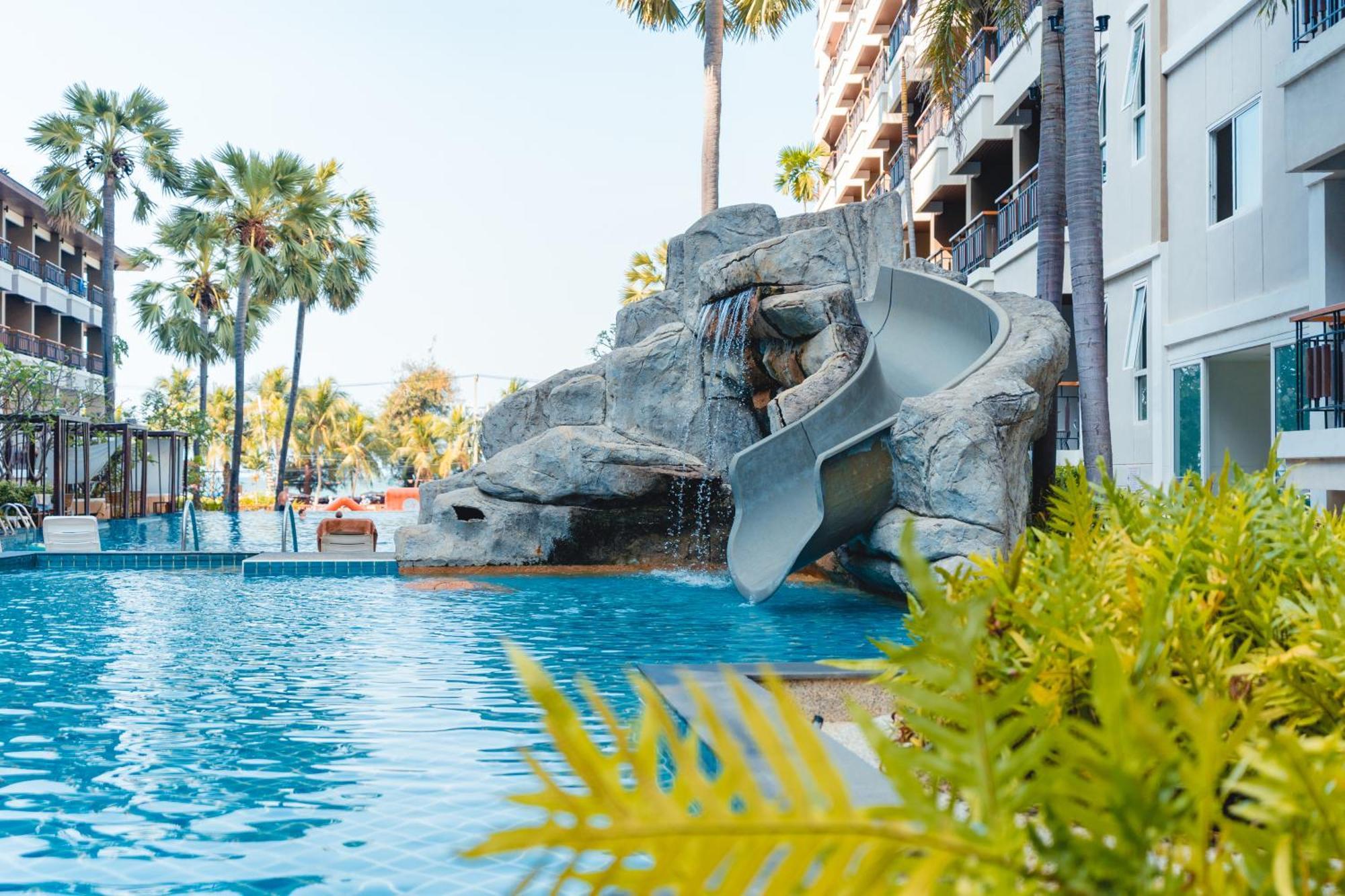 Hotel Welcome World Beachfront