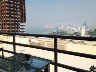 Apartment View Talay 6 By Honey Pattaya