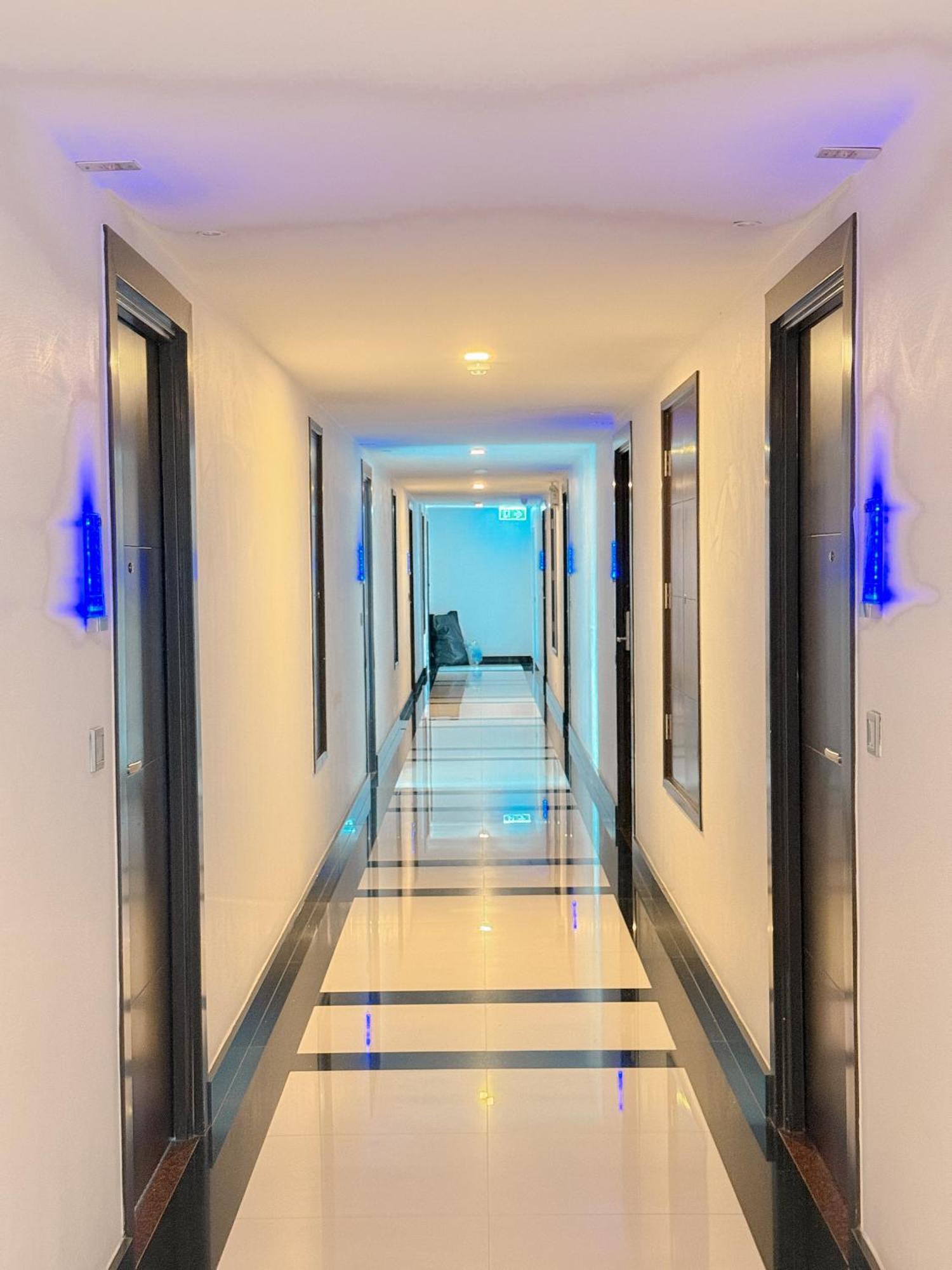 Vareena Palace 4*