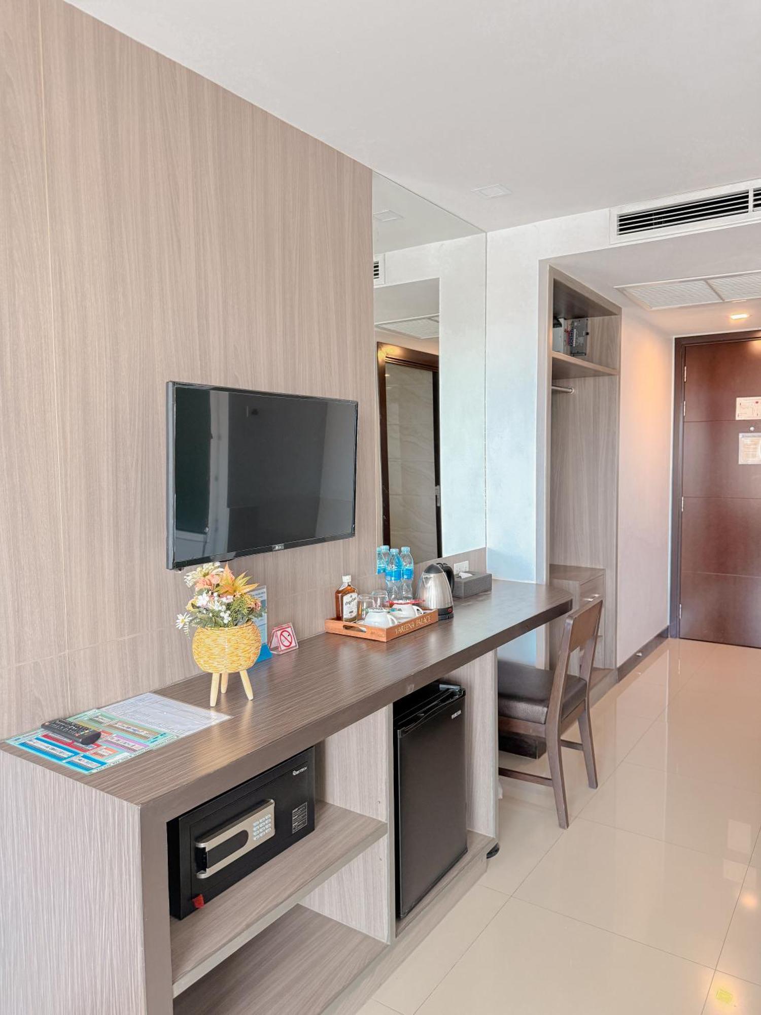 Vareena Palace Hotel Pattaya