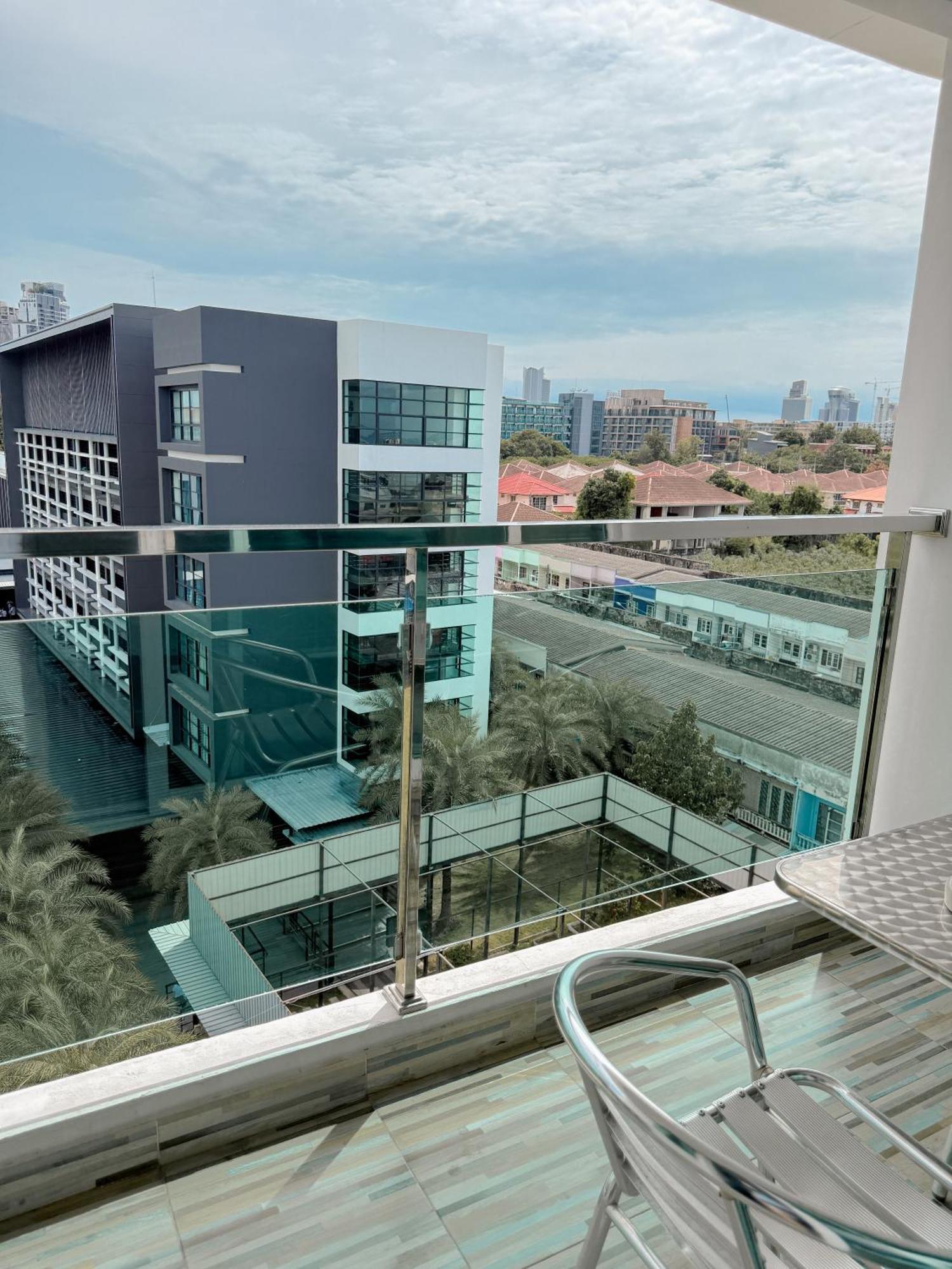 Vareena Palace 4*