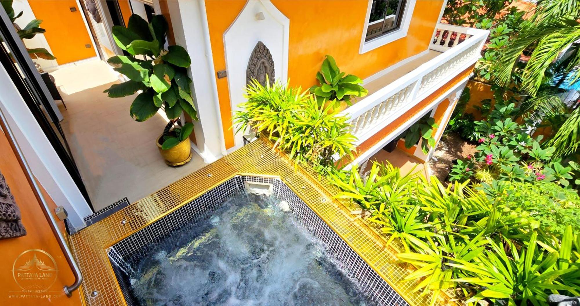 Villa Wowland Luxury Pool Walking Street 6 Bedrooms Pattaya