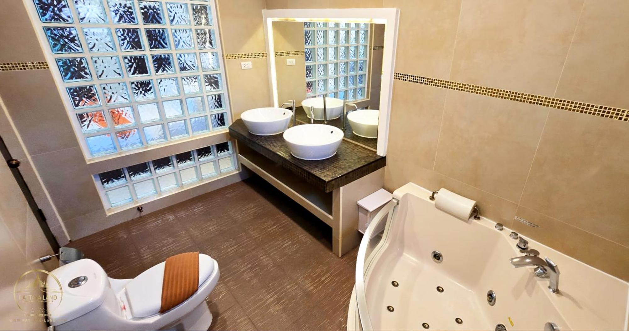 Wowland Luxury Pool Walking Street 6 Bedrooms Villa *