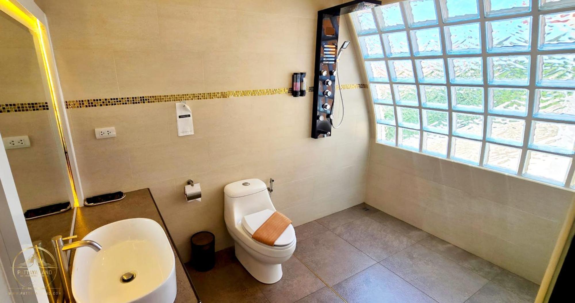 Villa Wowland Luxury Pool Walking Street 6 Bedrooms *