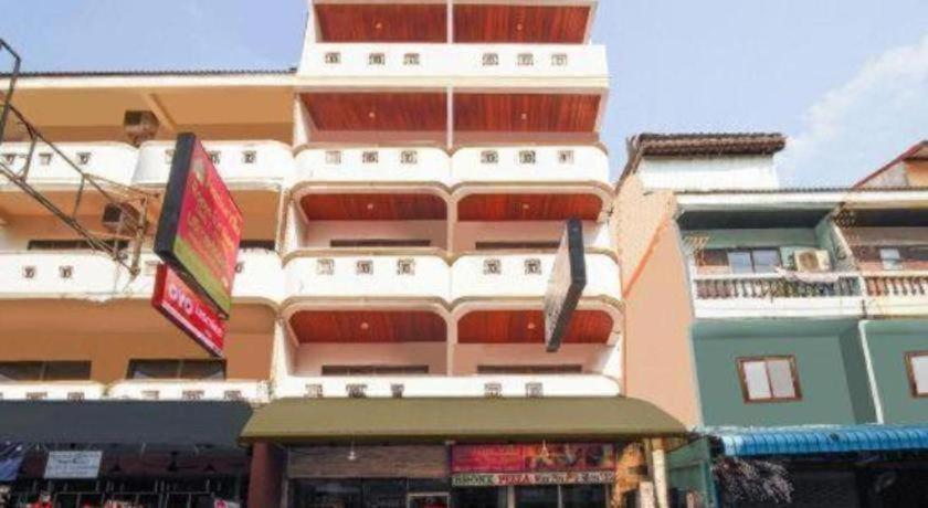 Hotel Oyo 811 Jasmine Pattaya