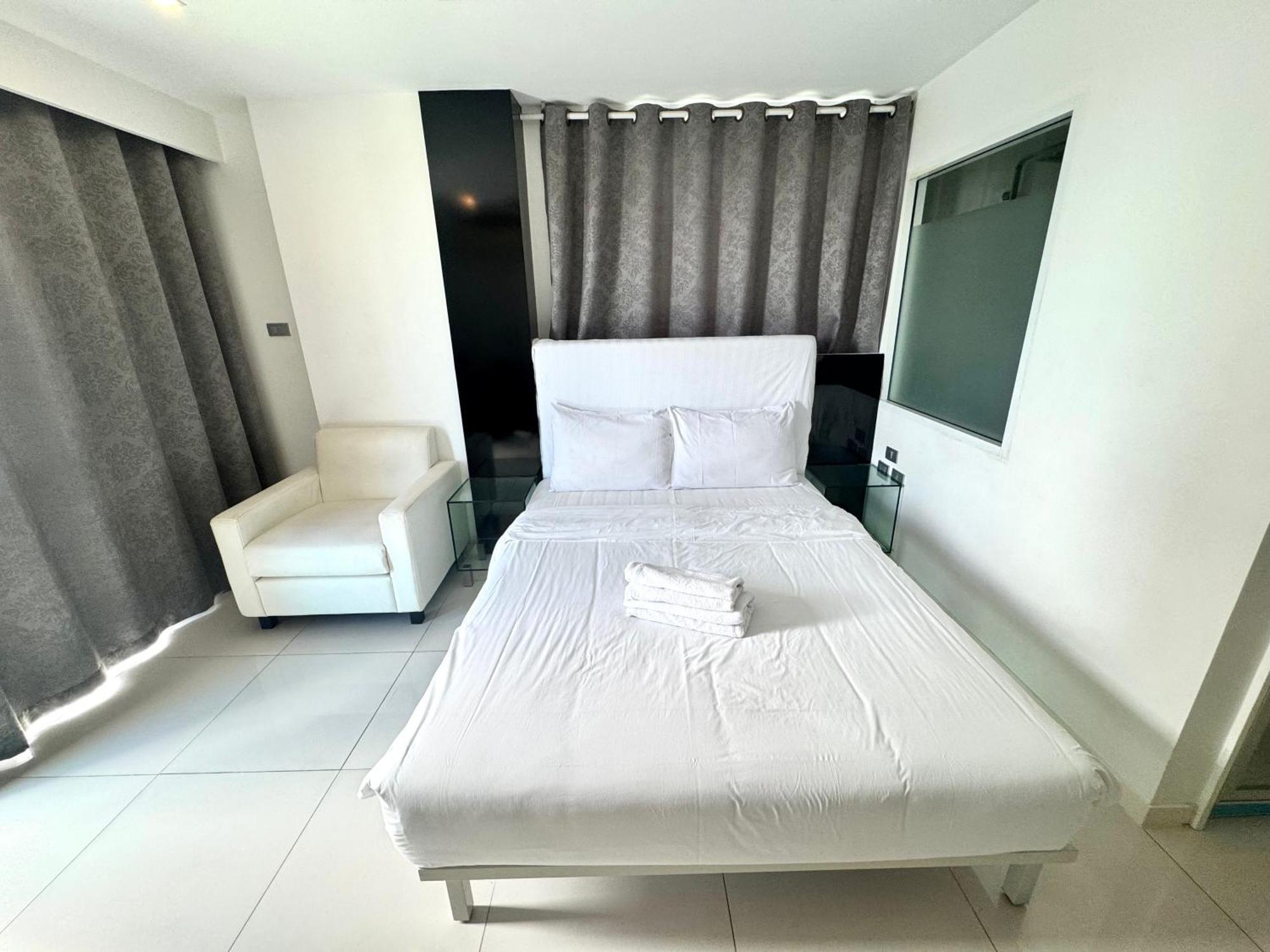 Center By K Apartment