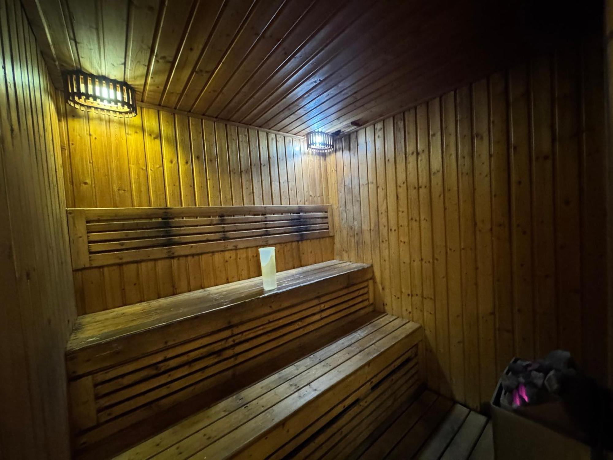 Center & Hot Hot Hot Apartment *