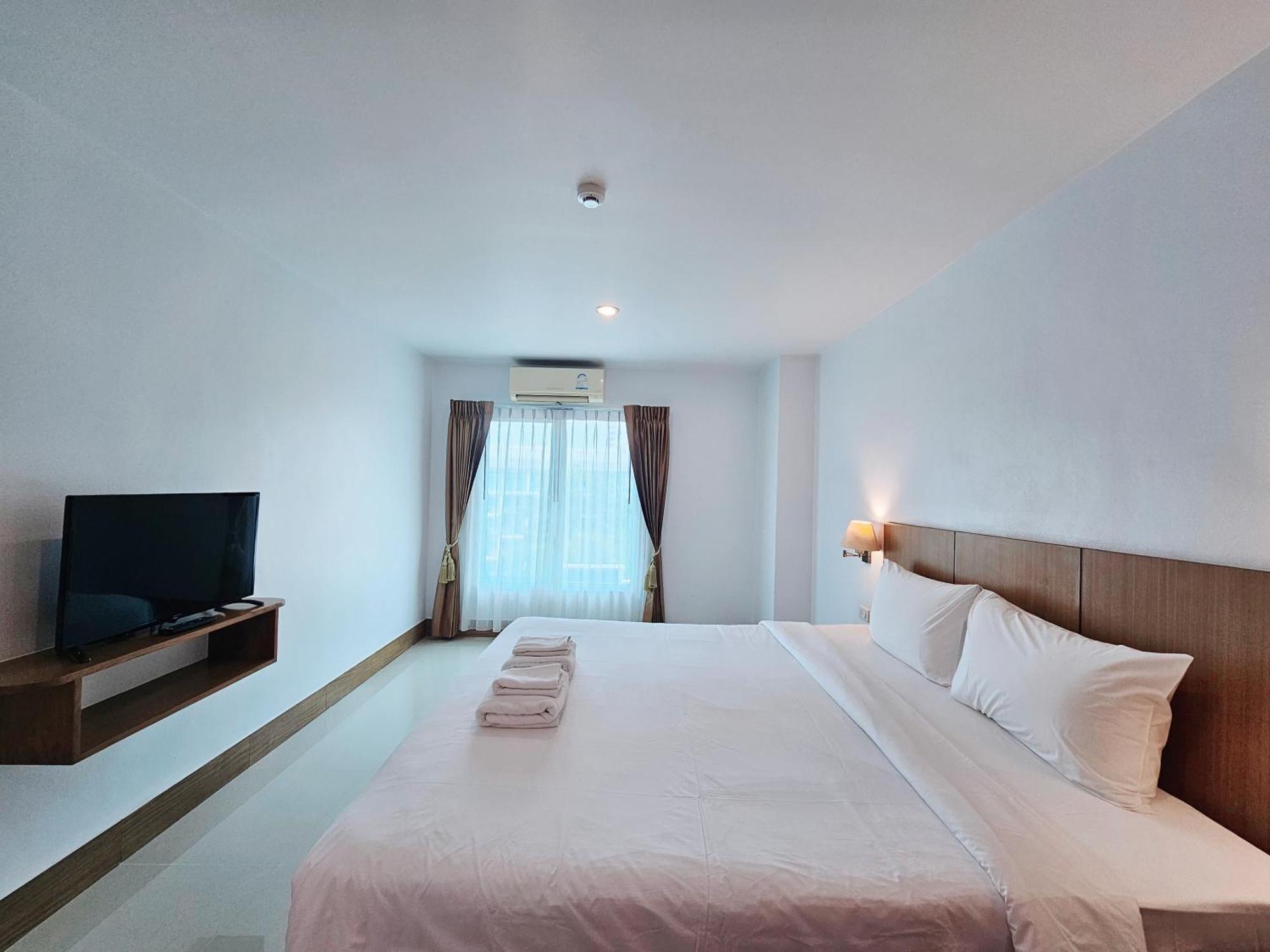 Hotel Nanthana 2*