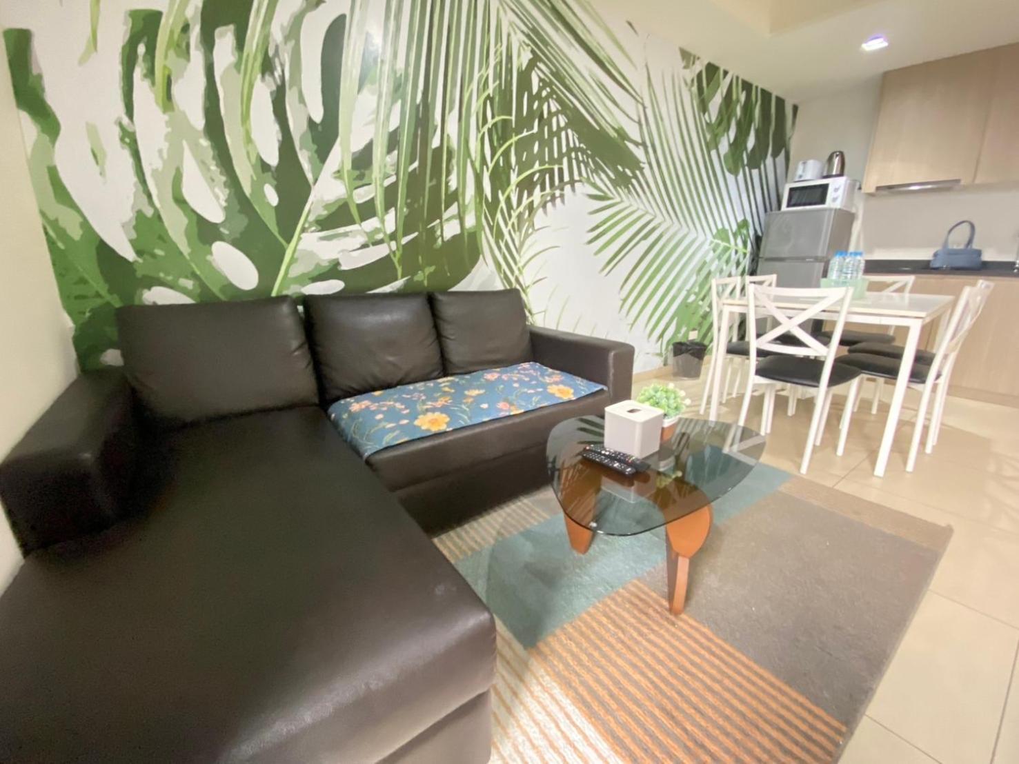 Apartment High Floor Sea View 2 Bed Room- Excellent Location Pattaya
