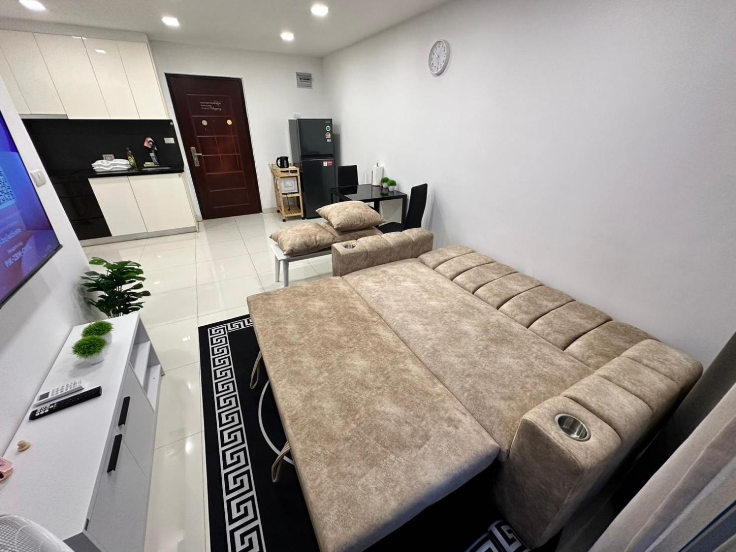 Park Royal 3, Pratamnak Soi 6, Apartment