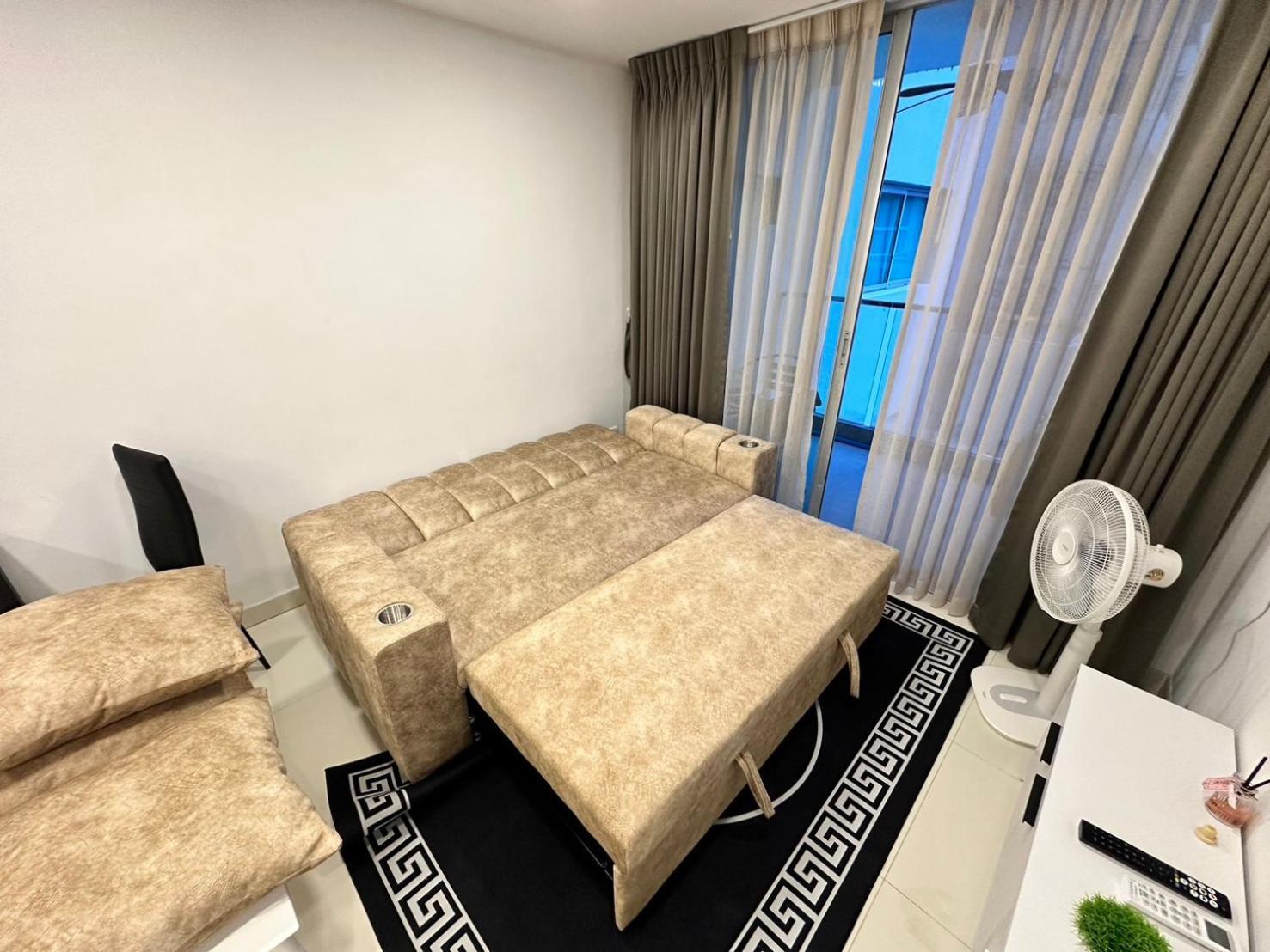 Park Royal 3, Pratamnak Soi 6, *