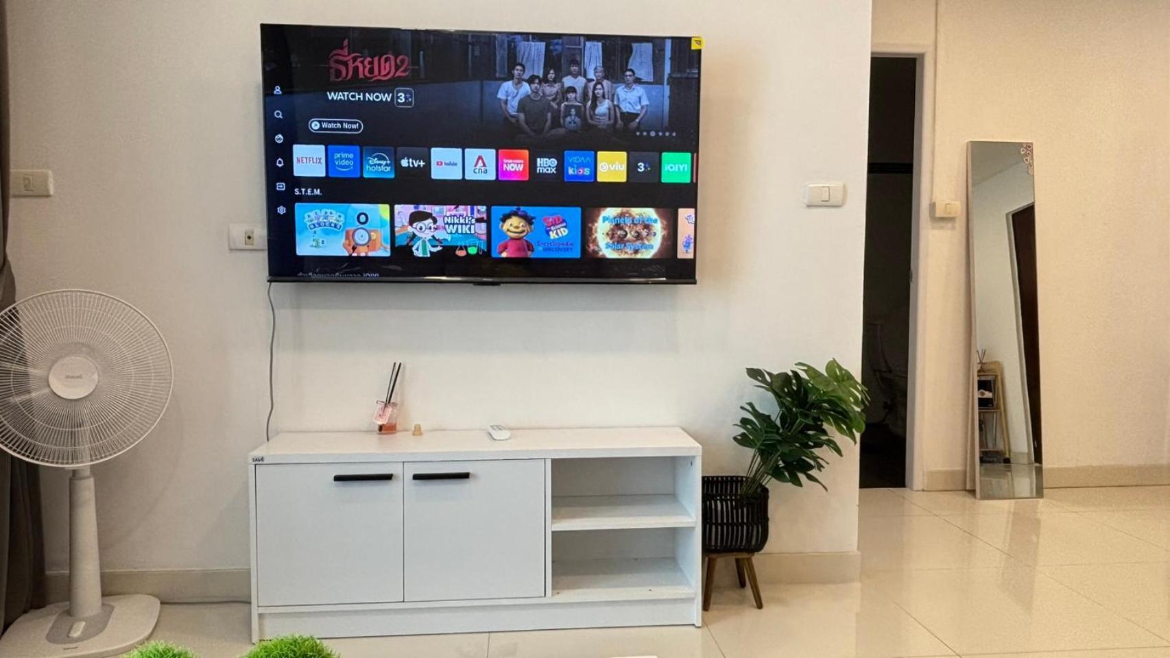 Park Royal 3, Pratamnak Soi 6, * Pattaya