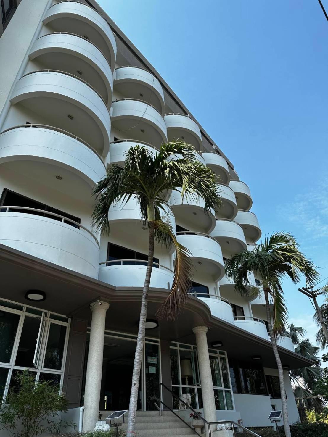 Garden Paradise Hotel 3*