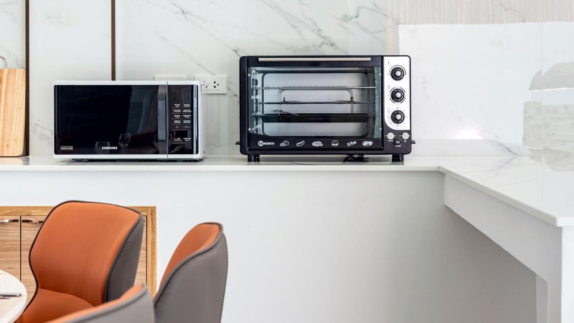 Downtown Oasis 芭提雅市中心独栋泳池别墅 A 5卧6卫 Ktv Bbq 芭提雅海滩步行街500m Villa