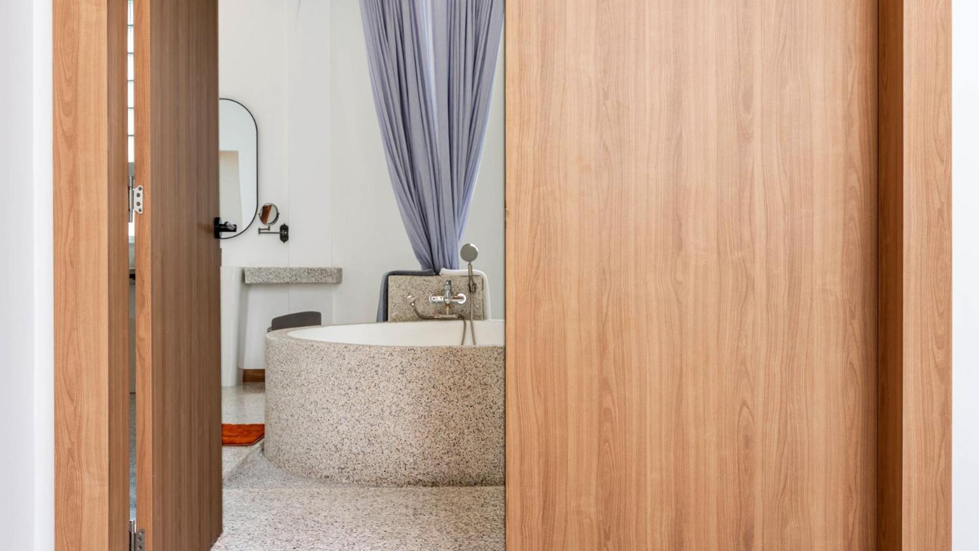 Villa Downtown Oasis 芭提雅市中心独栋泳池别墅 A 5卧6卫 Ktv Bbq 芭提雅海滩步行街500m *