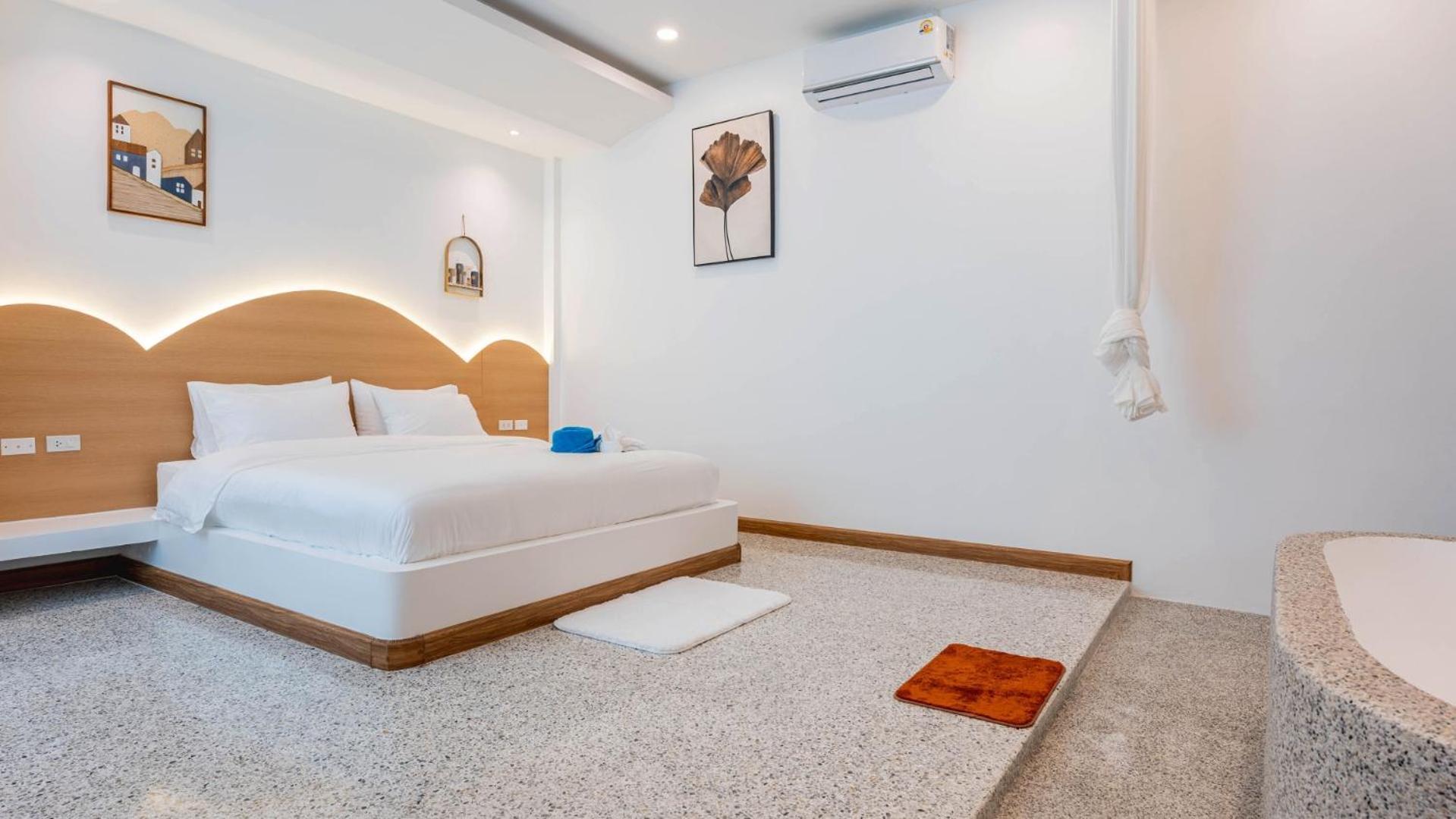 Downtown Oasis 芭提雅市中心独栋泳池别墅 A 5卧6卫 Ktv Bbq 芭提雅海滩步行街500m Villa