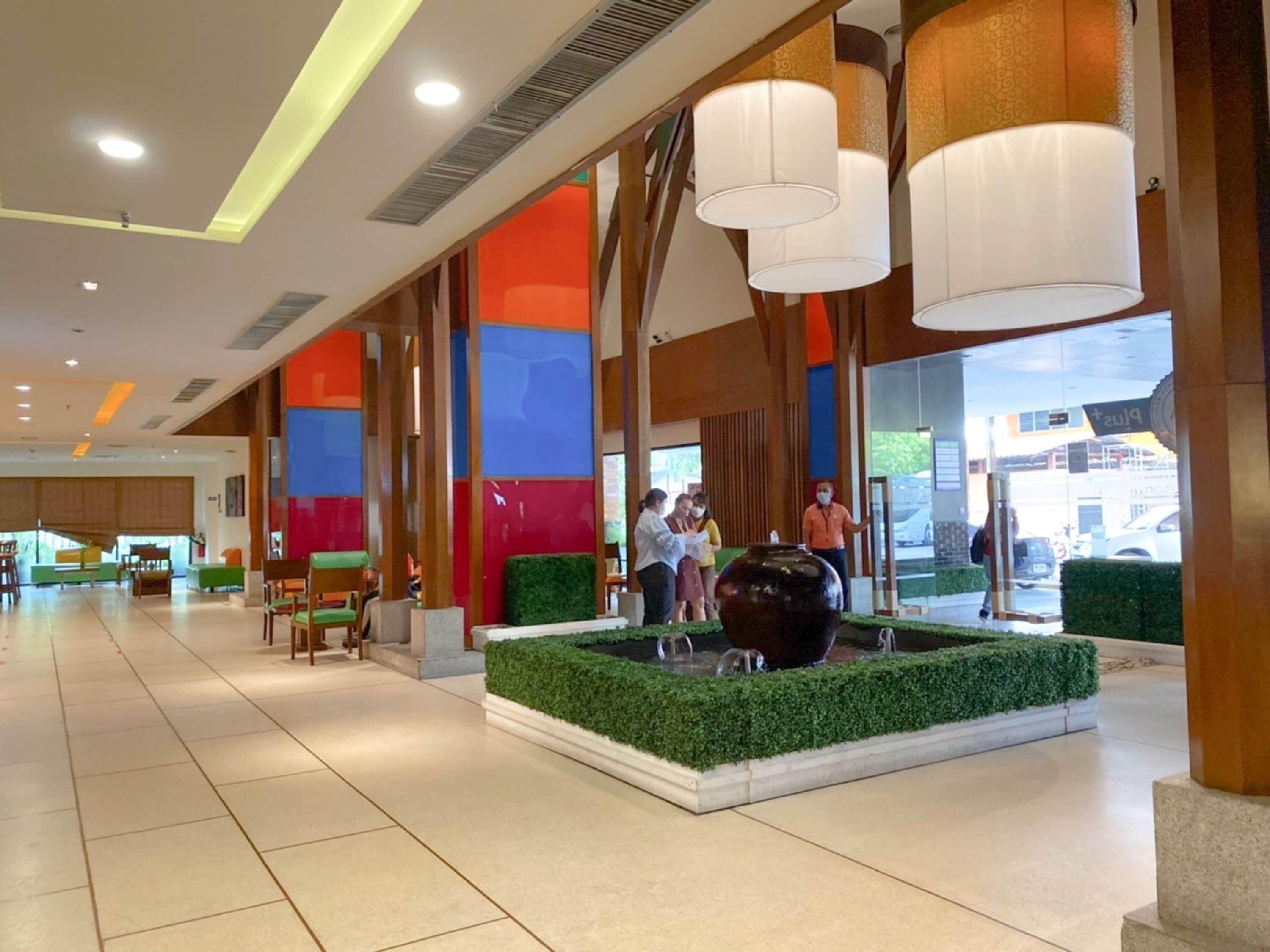 โรงแรม The Seasons Pattaya