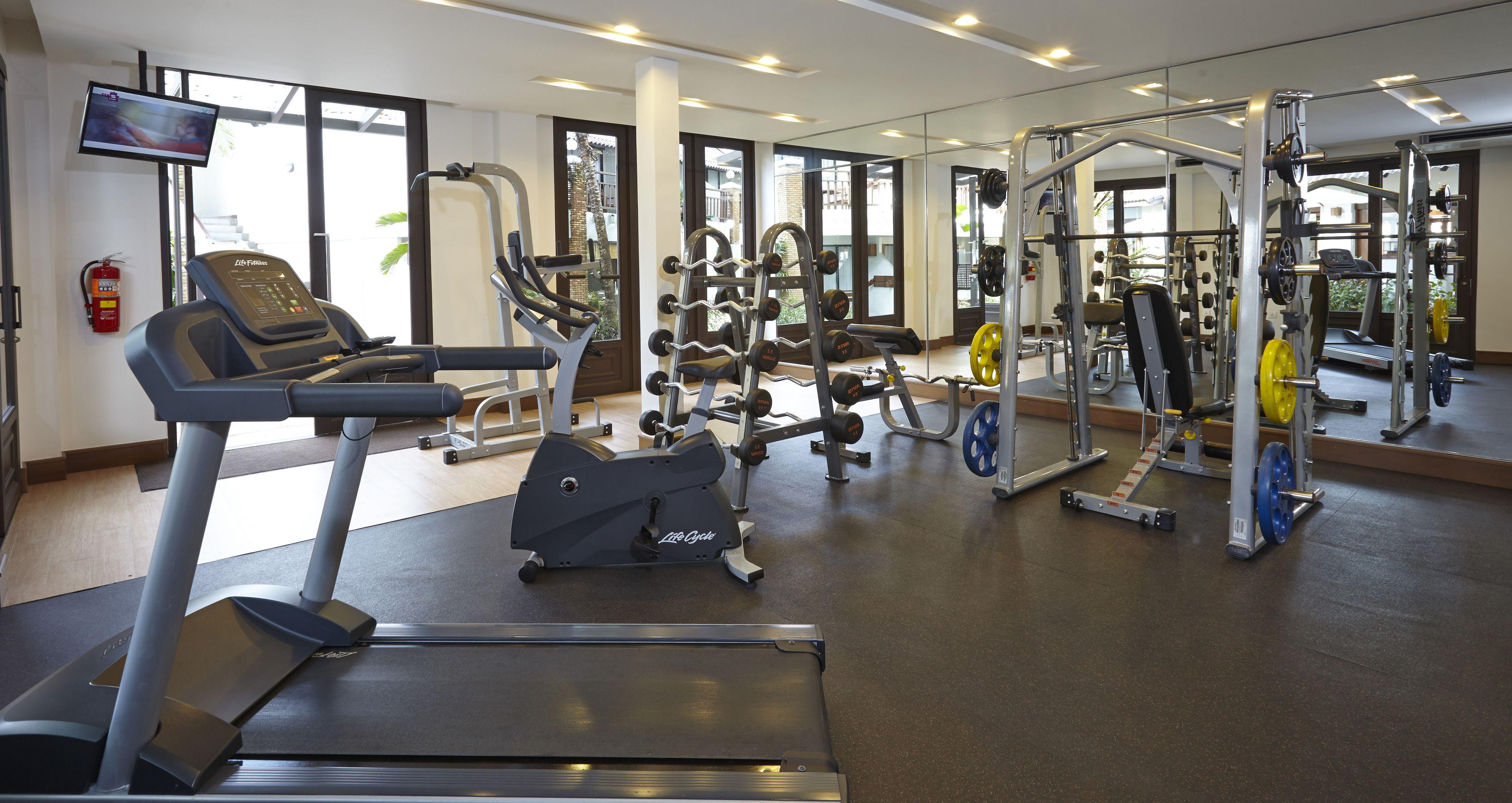 Woodlands And Resort 4*