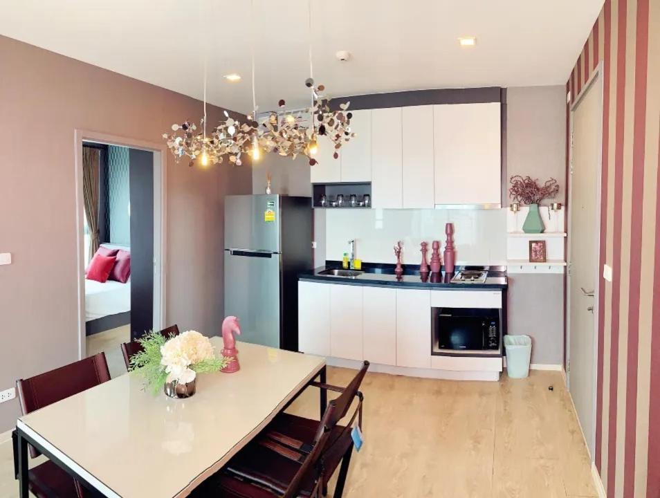 The Base Sea View Apartment