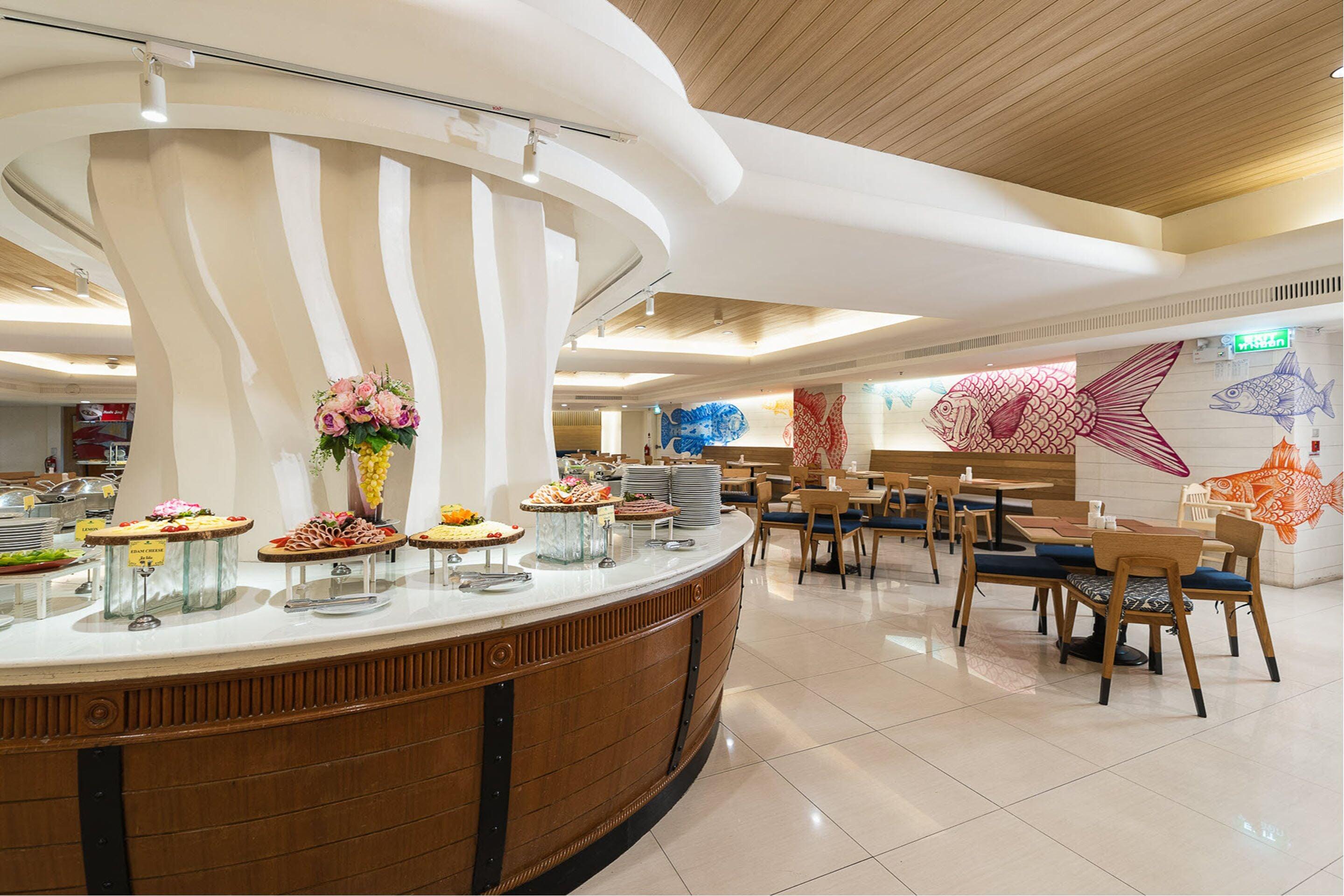 Jomtien Palm Beach Hotel & Resort - Family-Friendly Hotel Pattaya