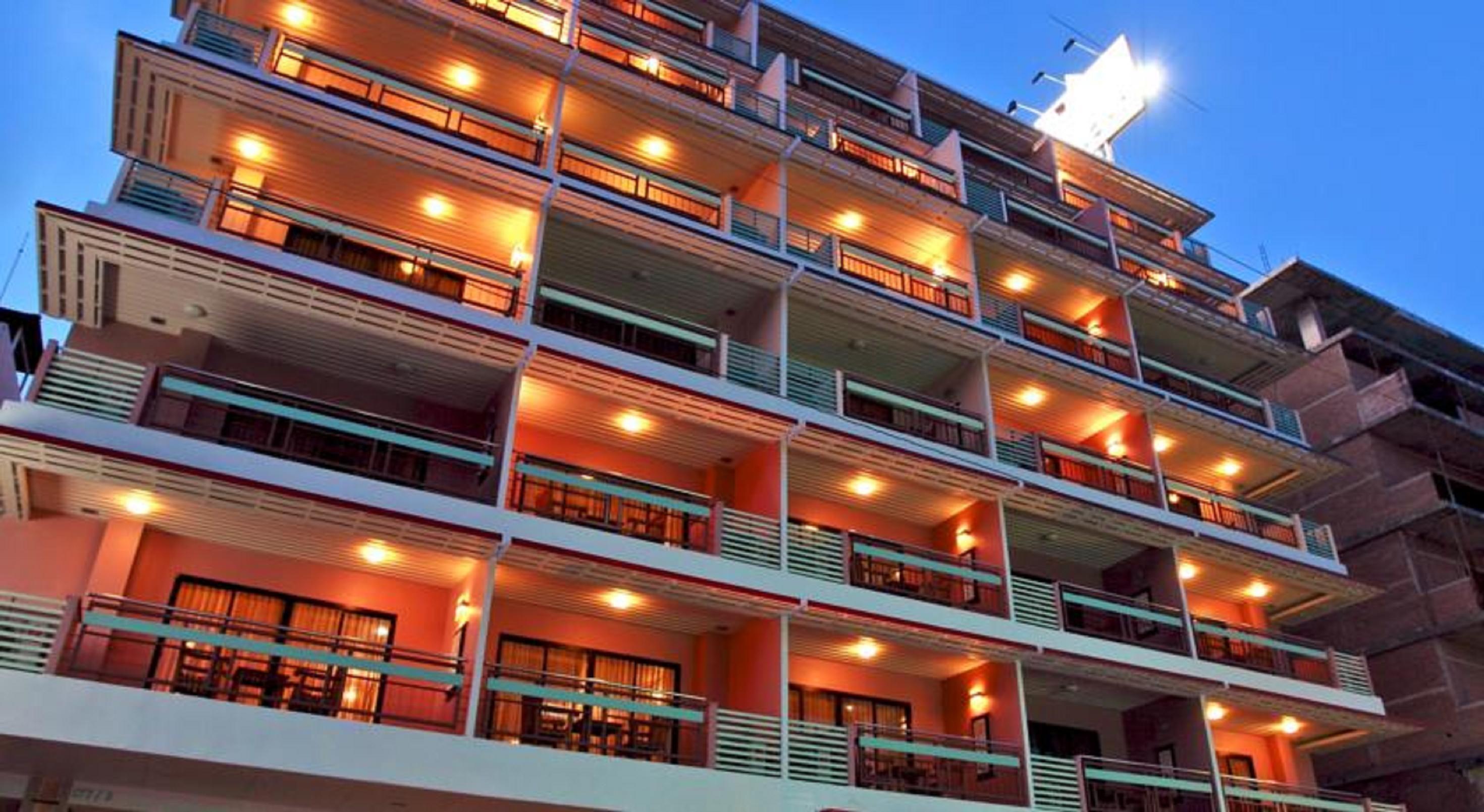 Loft Hotel 3*
