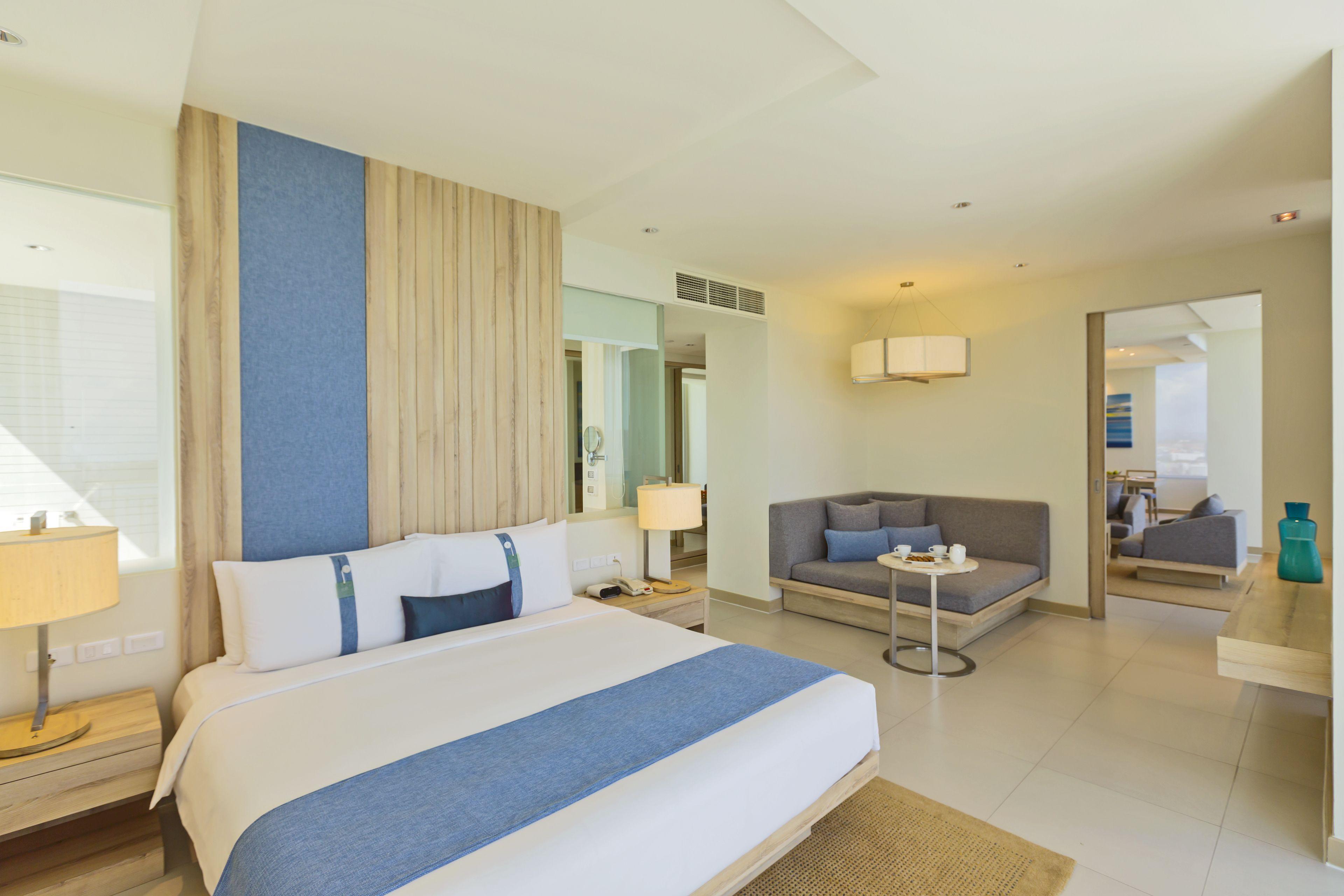Hotel By Ihg 5*