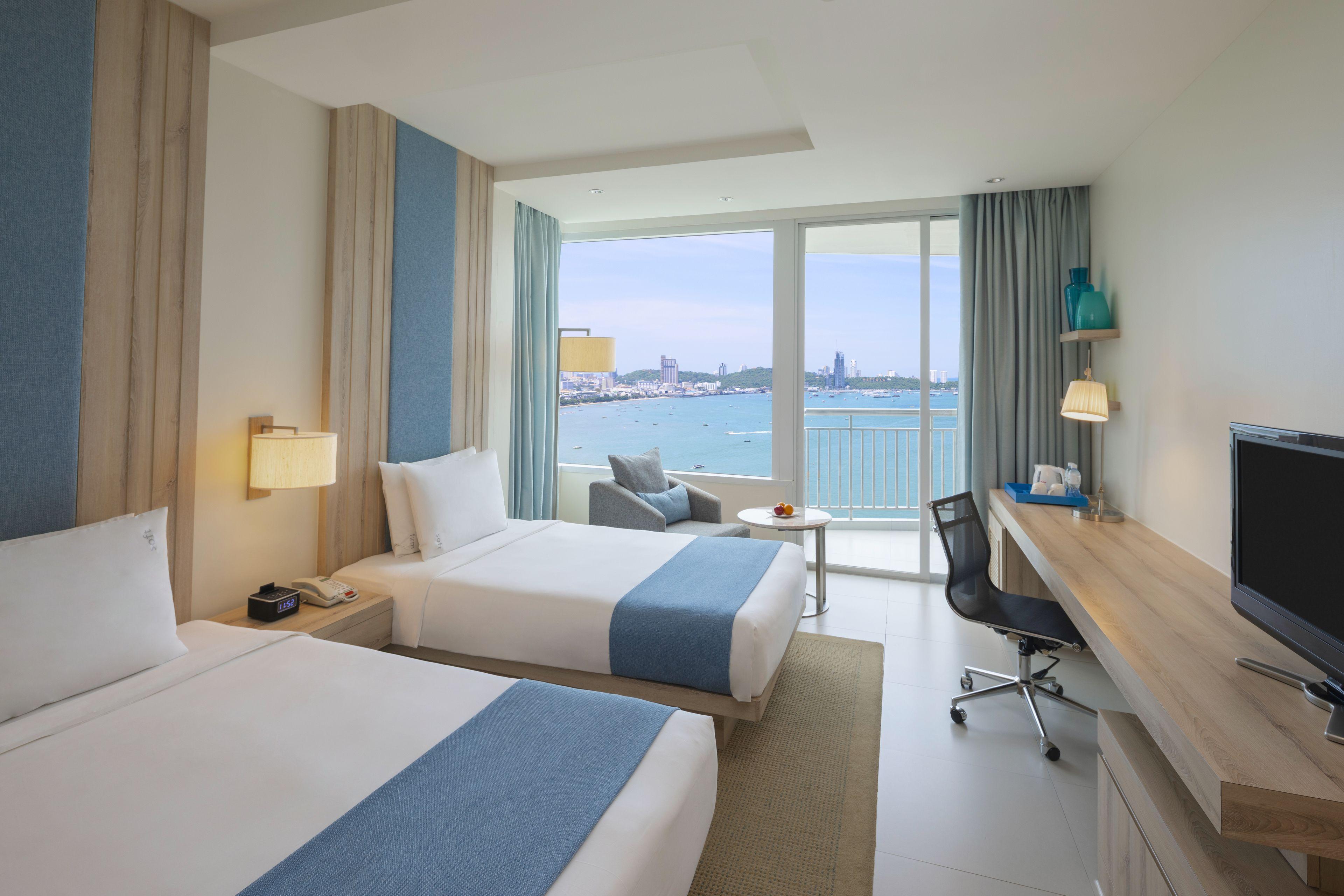 By Ihg
