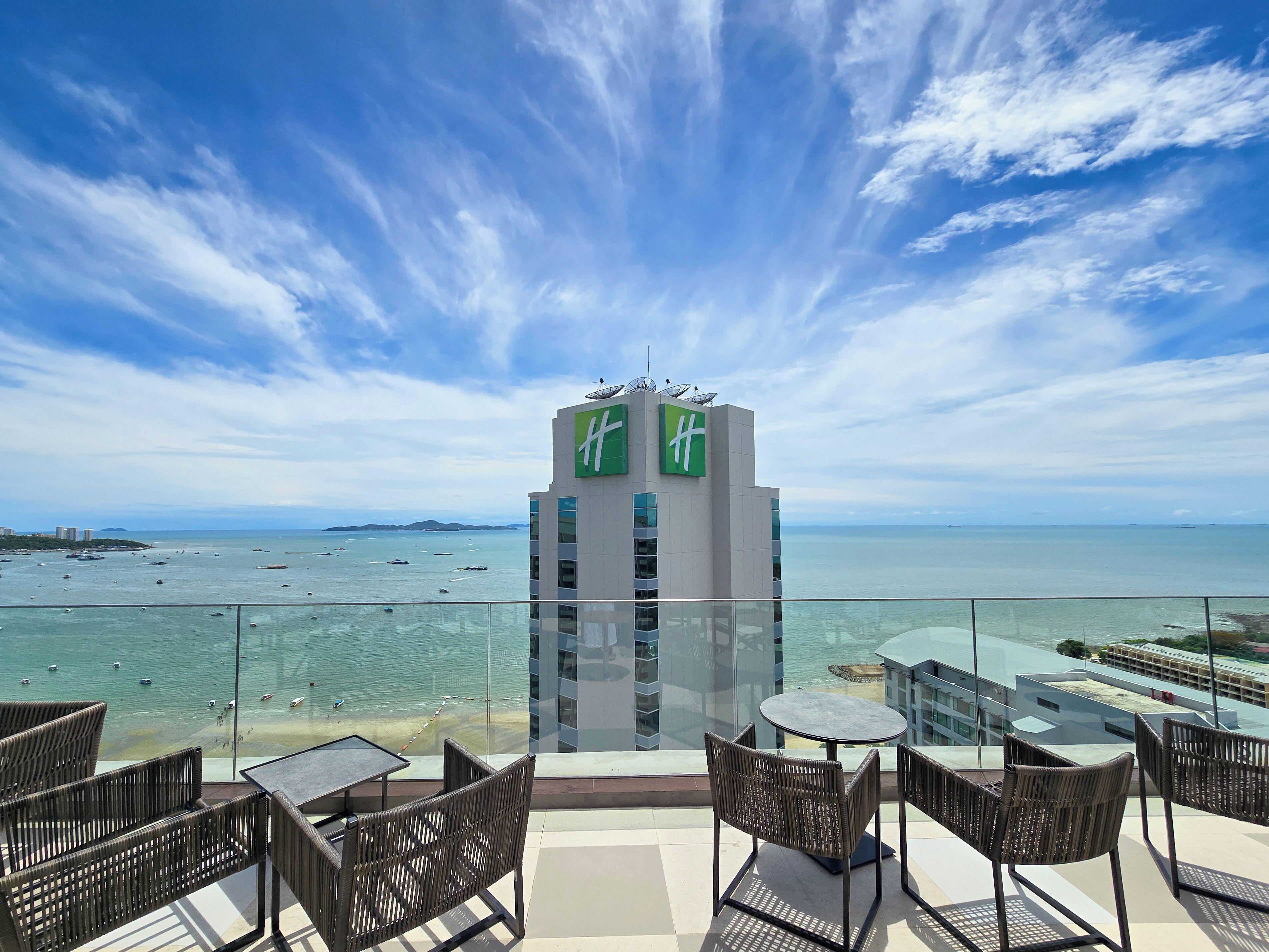 Hotel By Ihg 5*