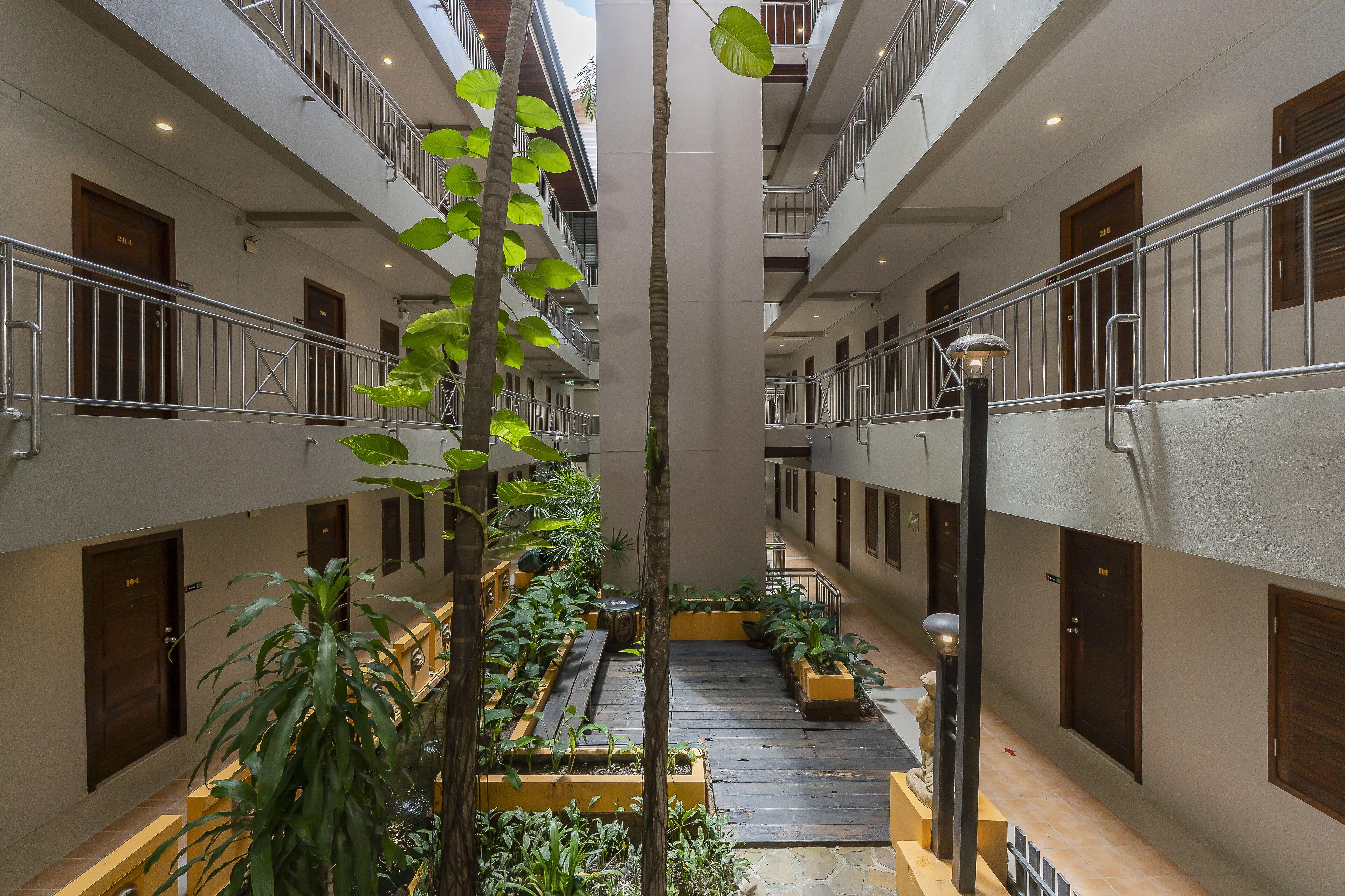 Bella 3rd Road Hotel 3*