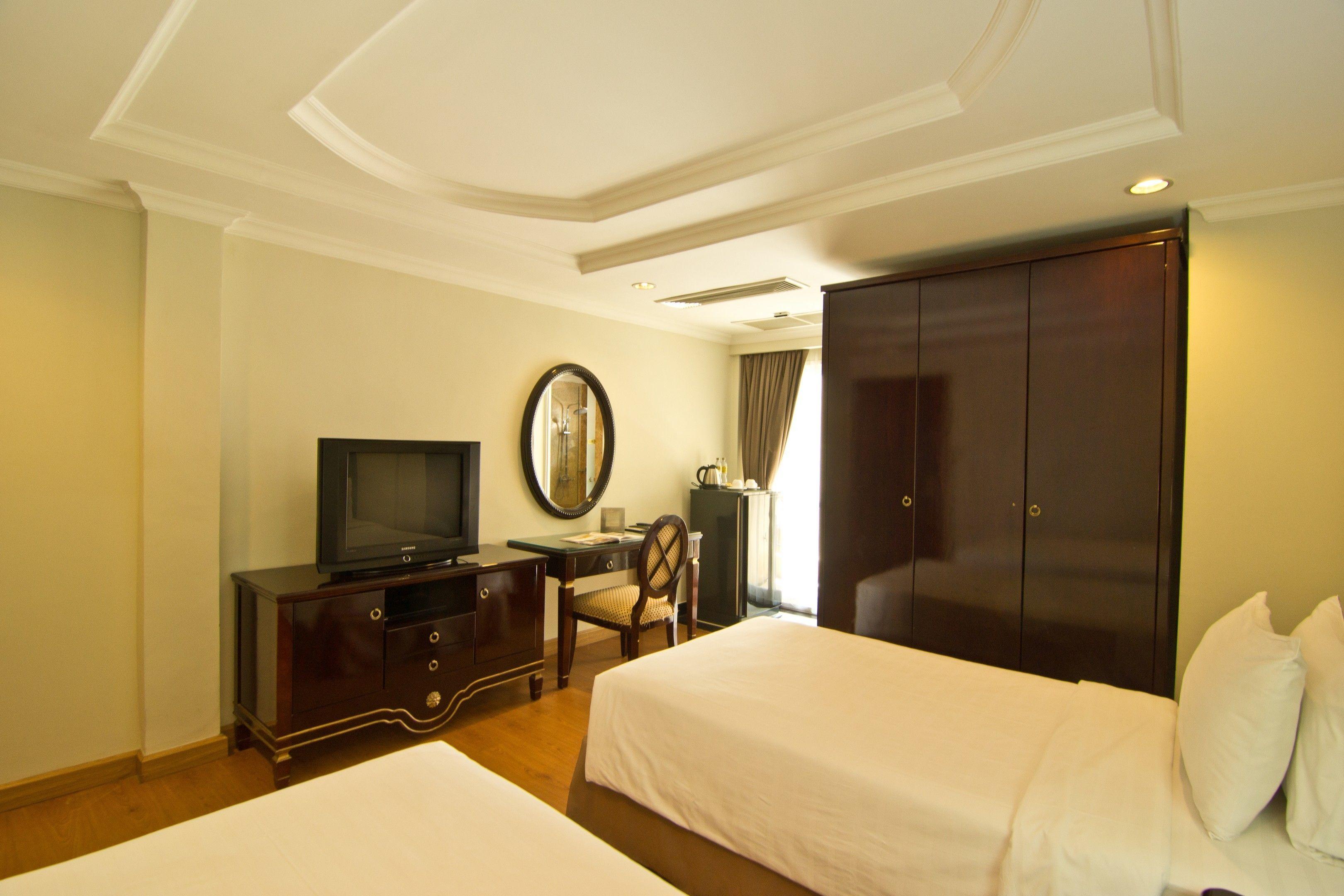 Lk Mantra Pura Resort