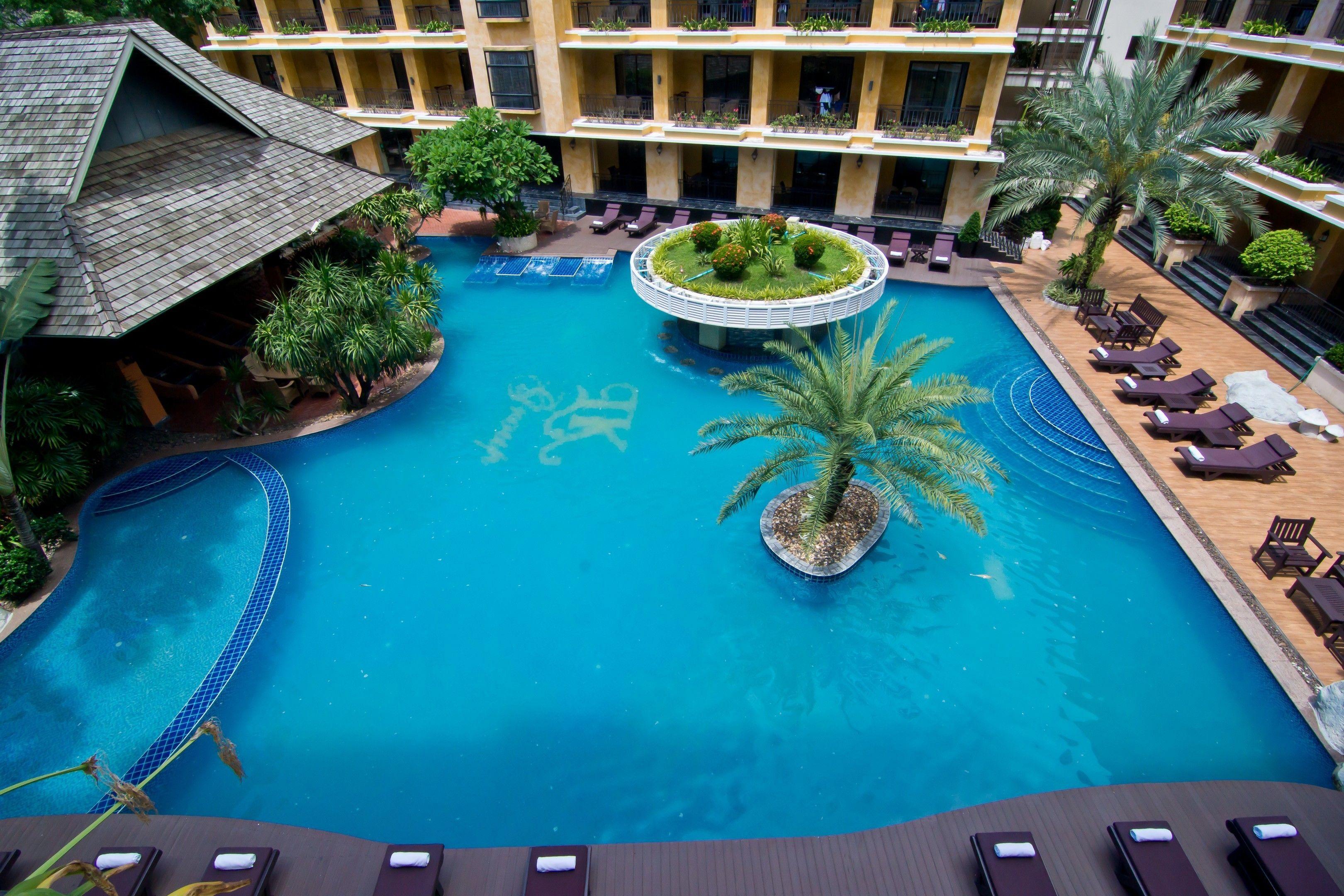 Resort Lk Mantra Pura 4*