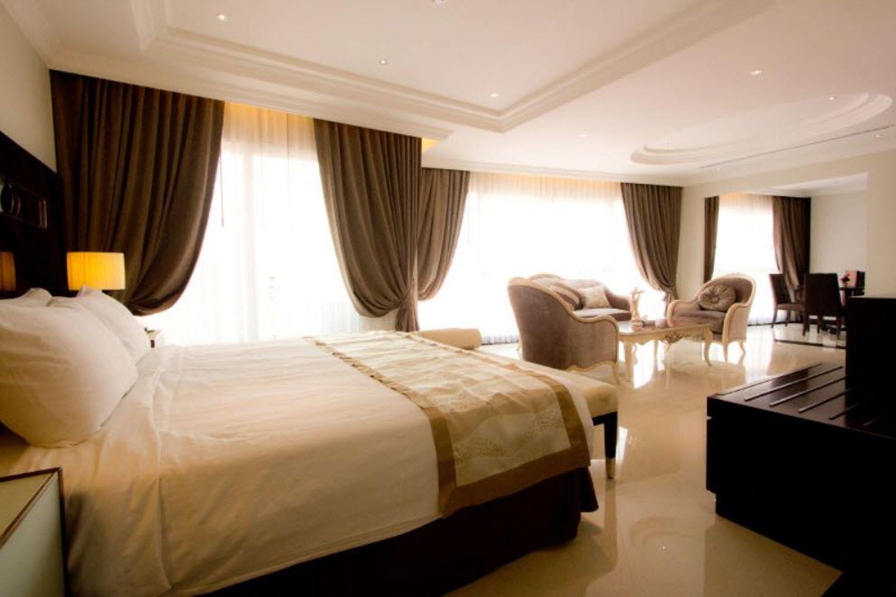 โรงแรม แอลเค รอยอล วิง Pattaya