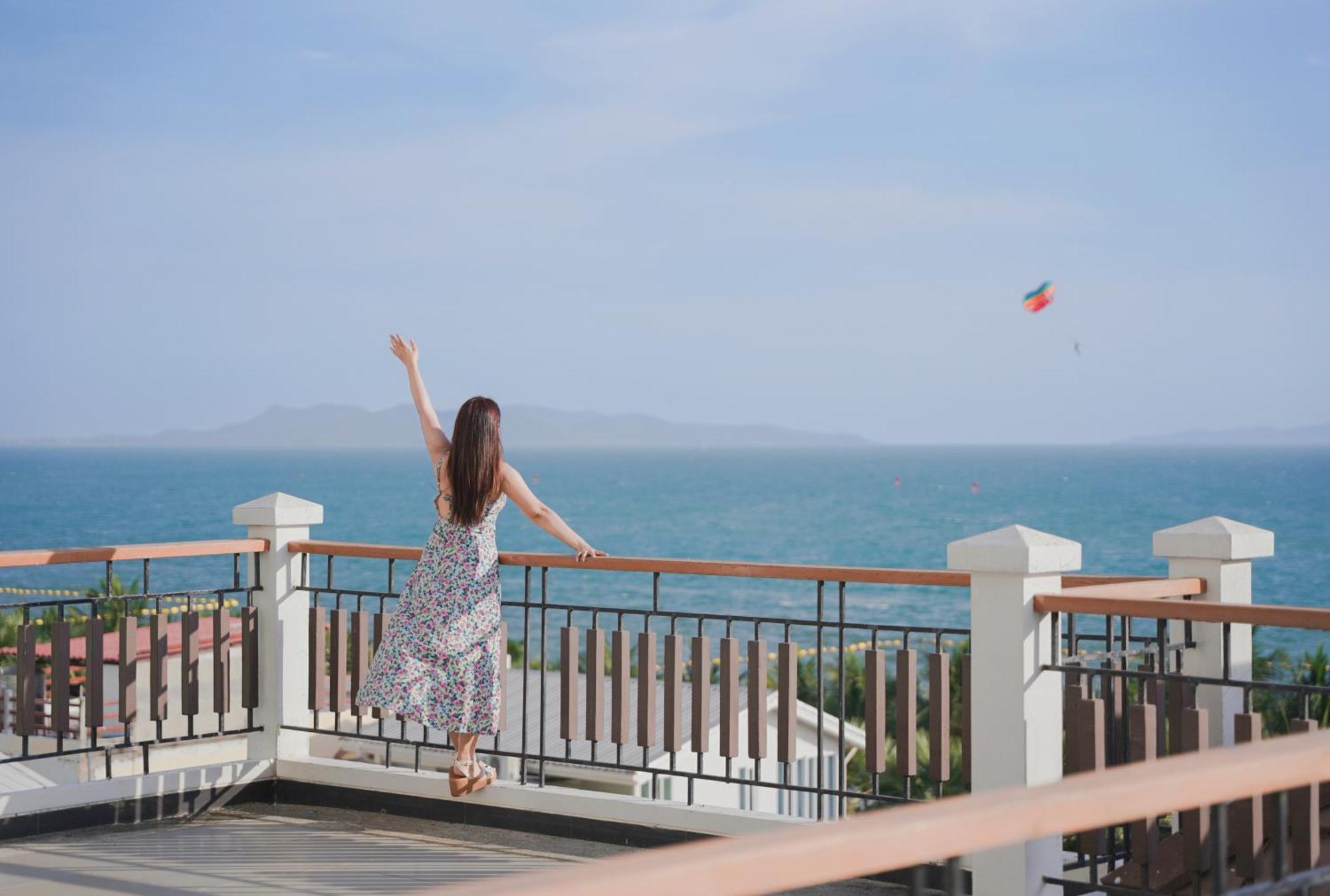 Welcome World Beachfront 4* Pattaya