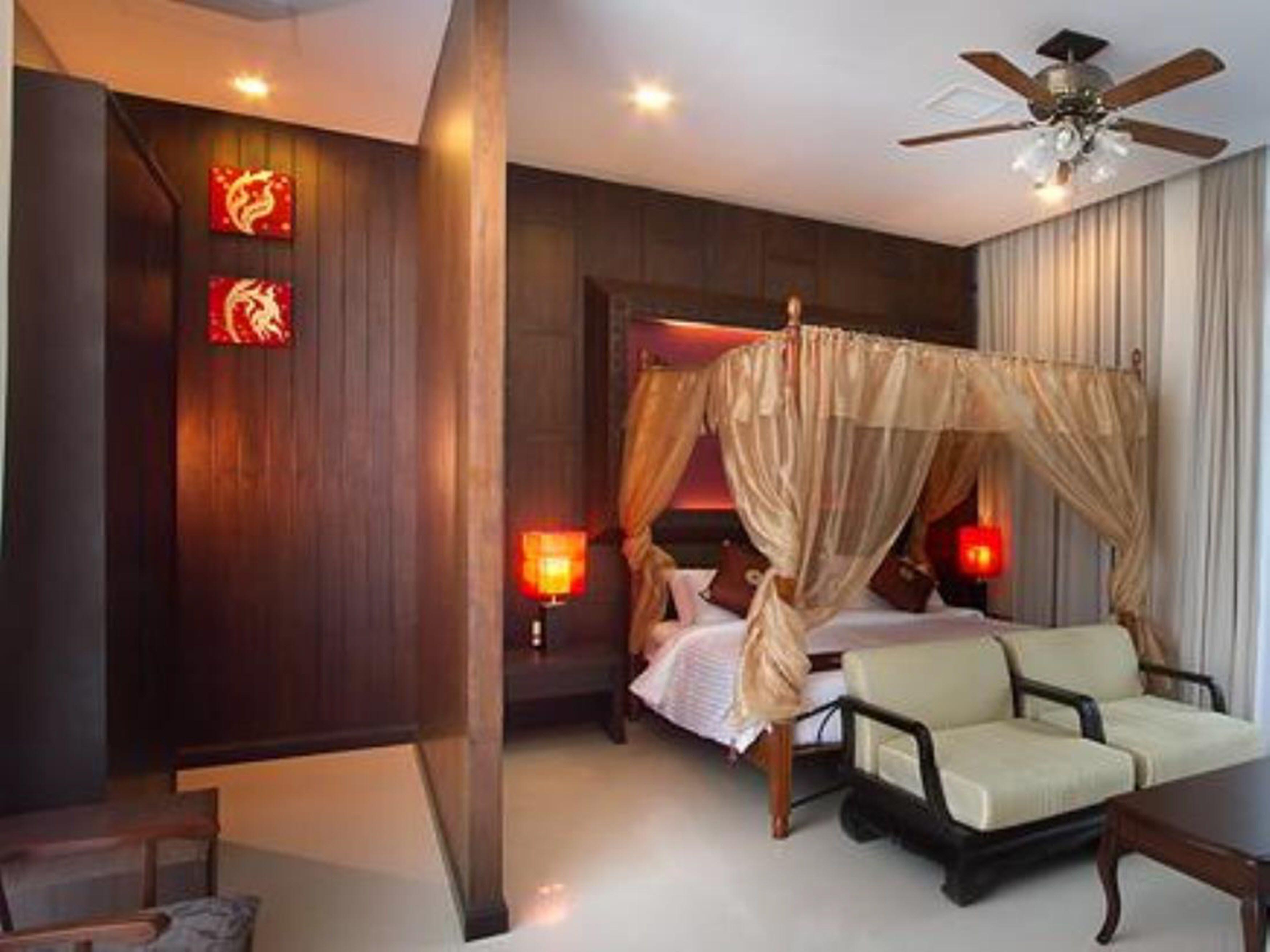 Royal Thai Pavilion Jomtien Hotel 4*