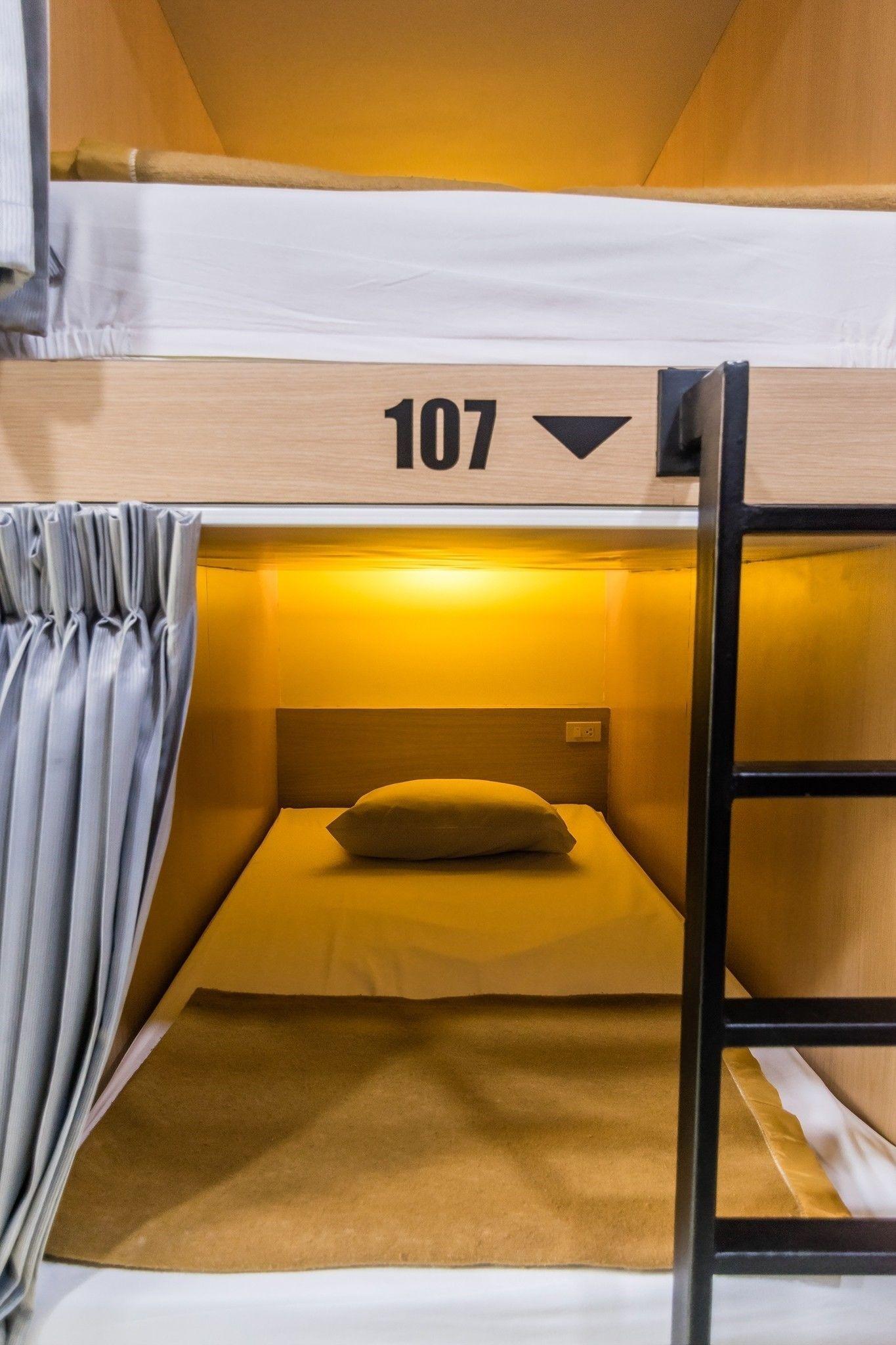 18 Coins Budget Hotel