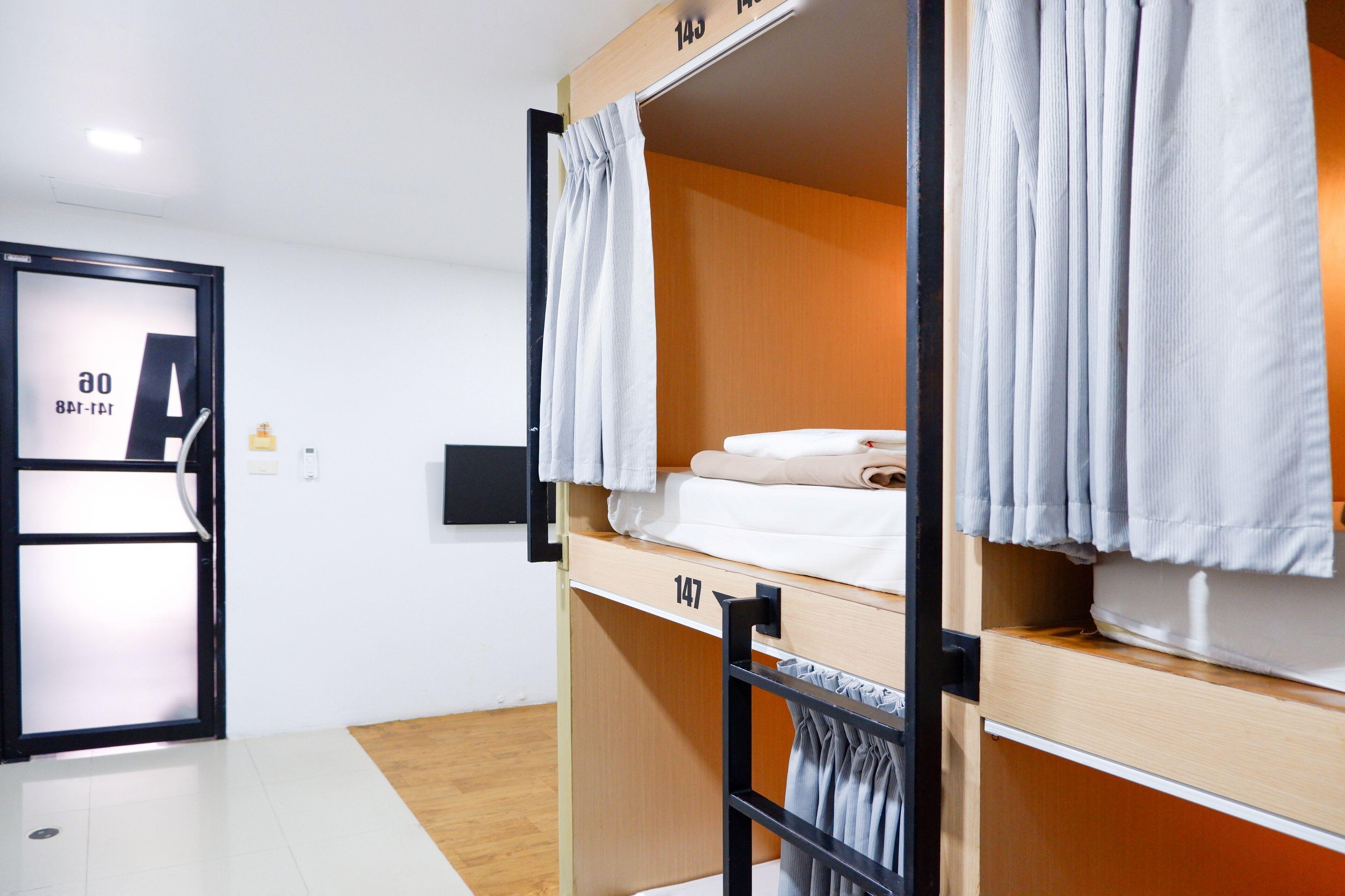 18 Coins Budget Hotel Pattaya