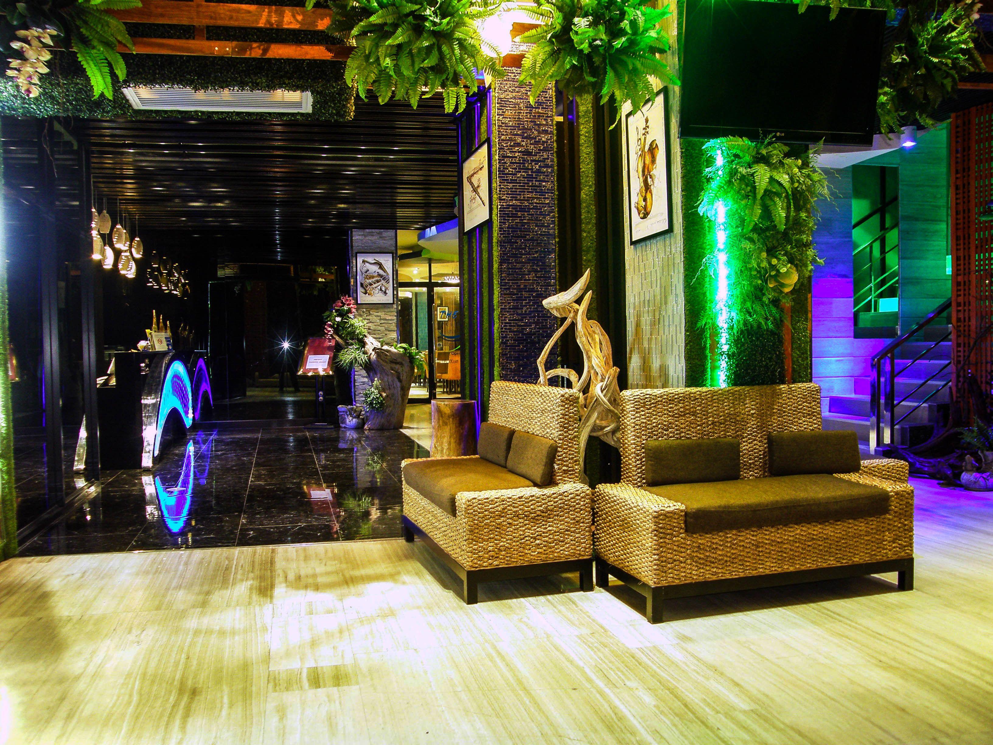 Oyo 143 Dday Resotel Hotel Pattaya