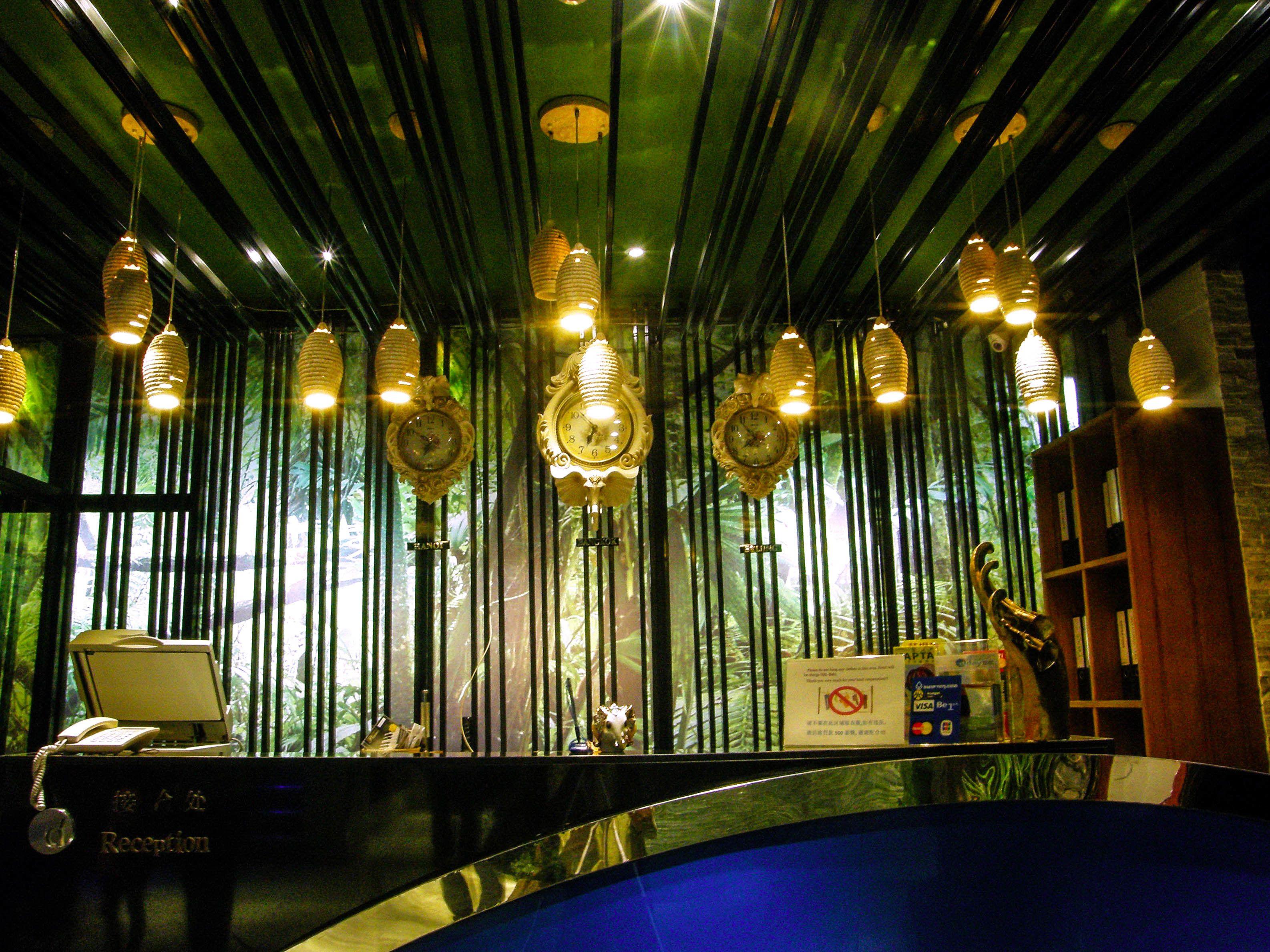 Oyo 143 Dday Resotel