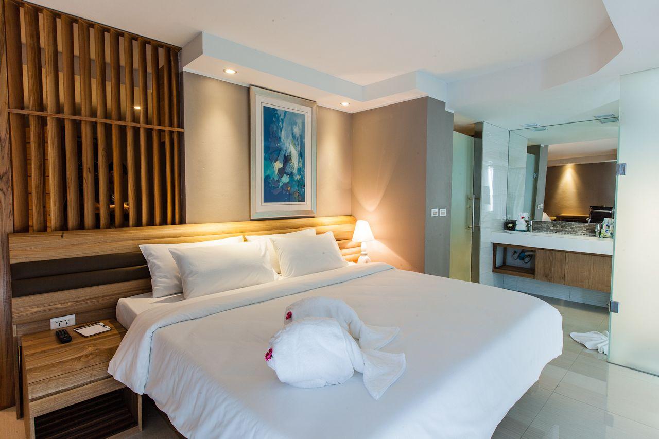 Oyo 143 Dday Resotel