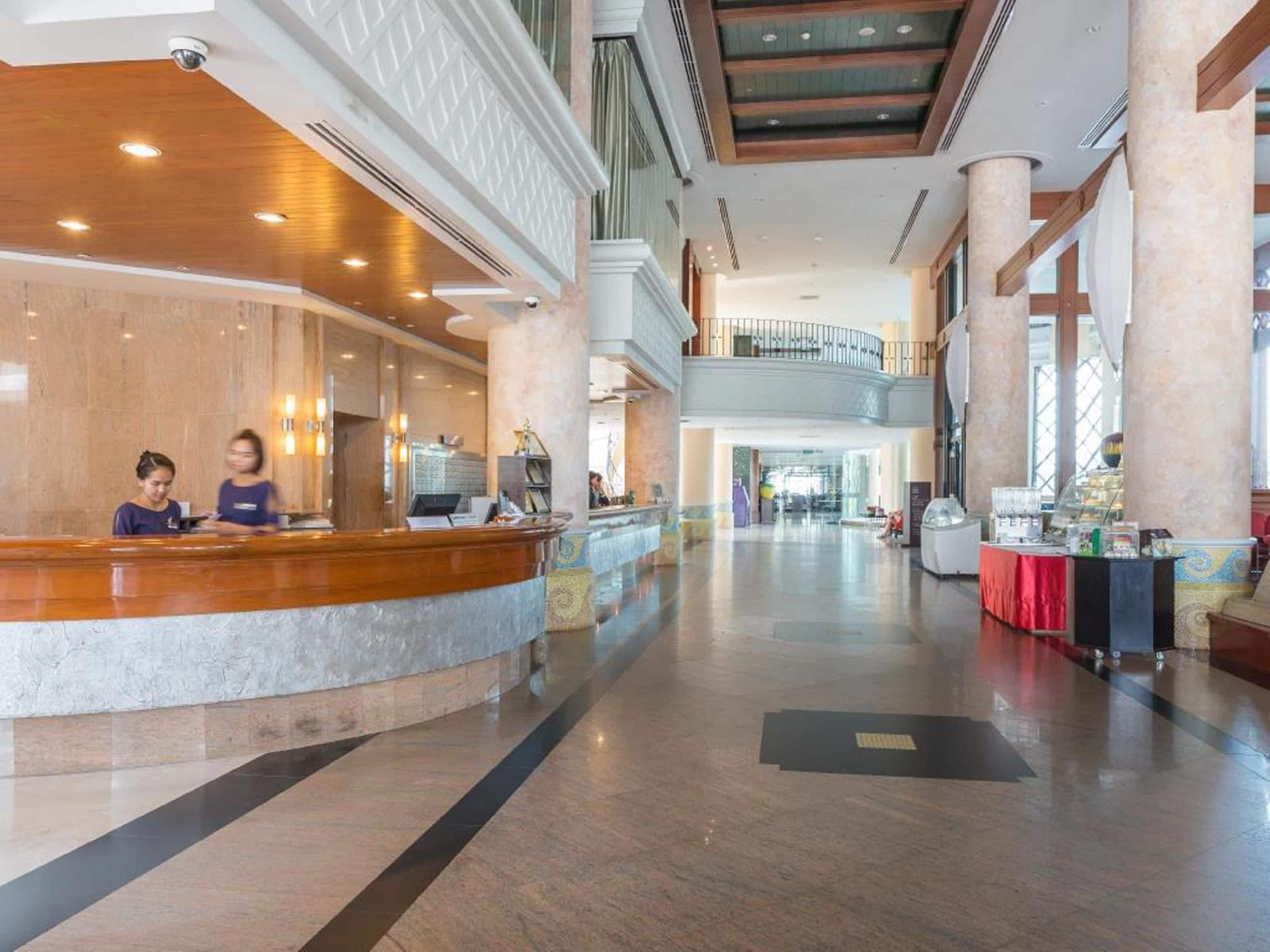 Long Garden & Pavilions โรงแรม