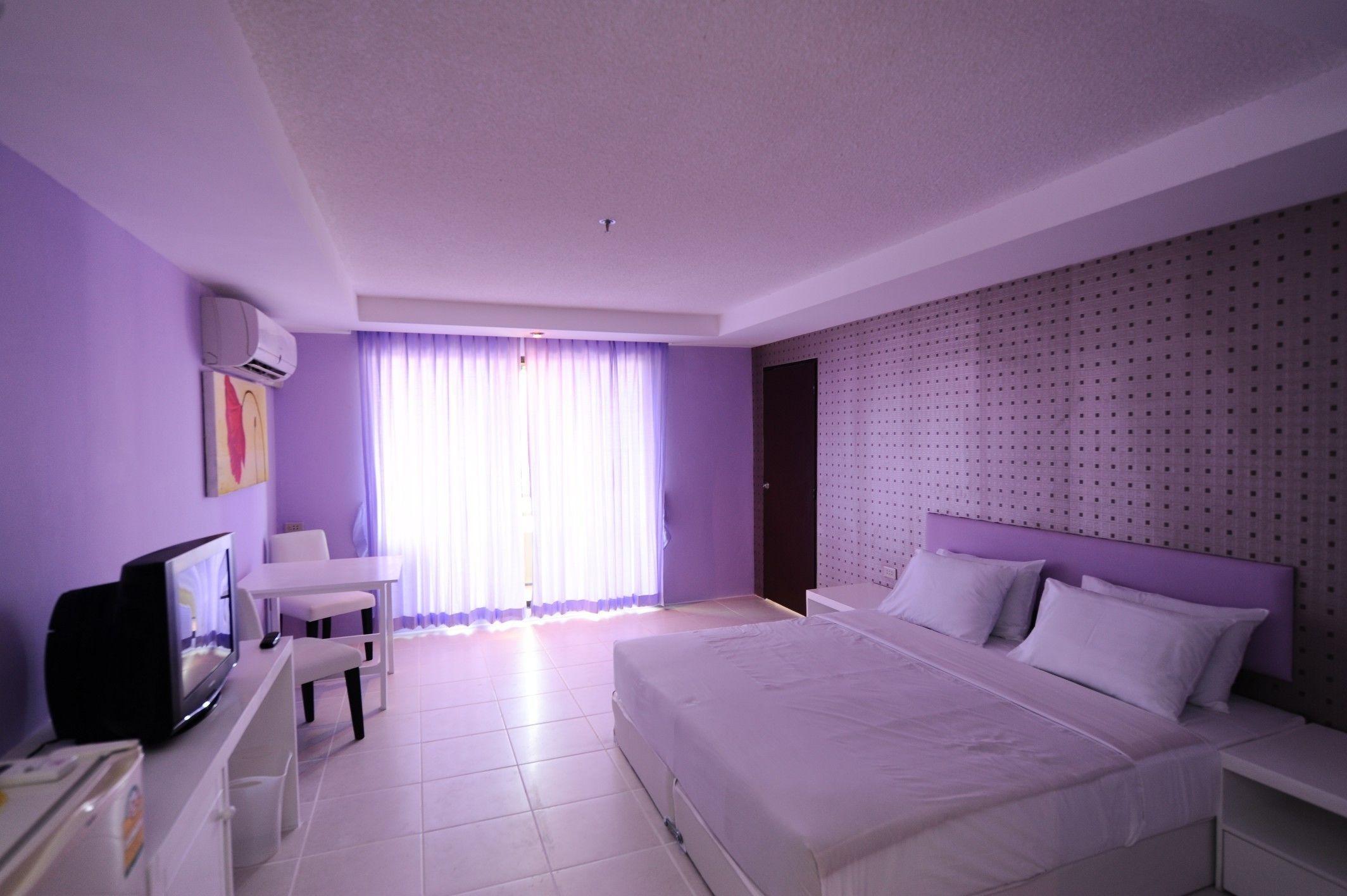 Angket Hip Hotel Ban Nong Tabaek