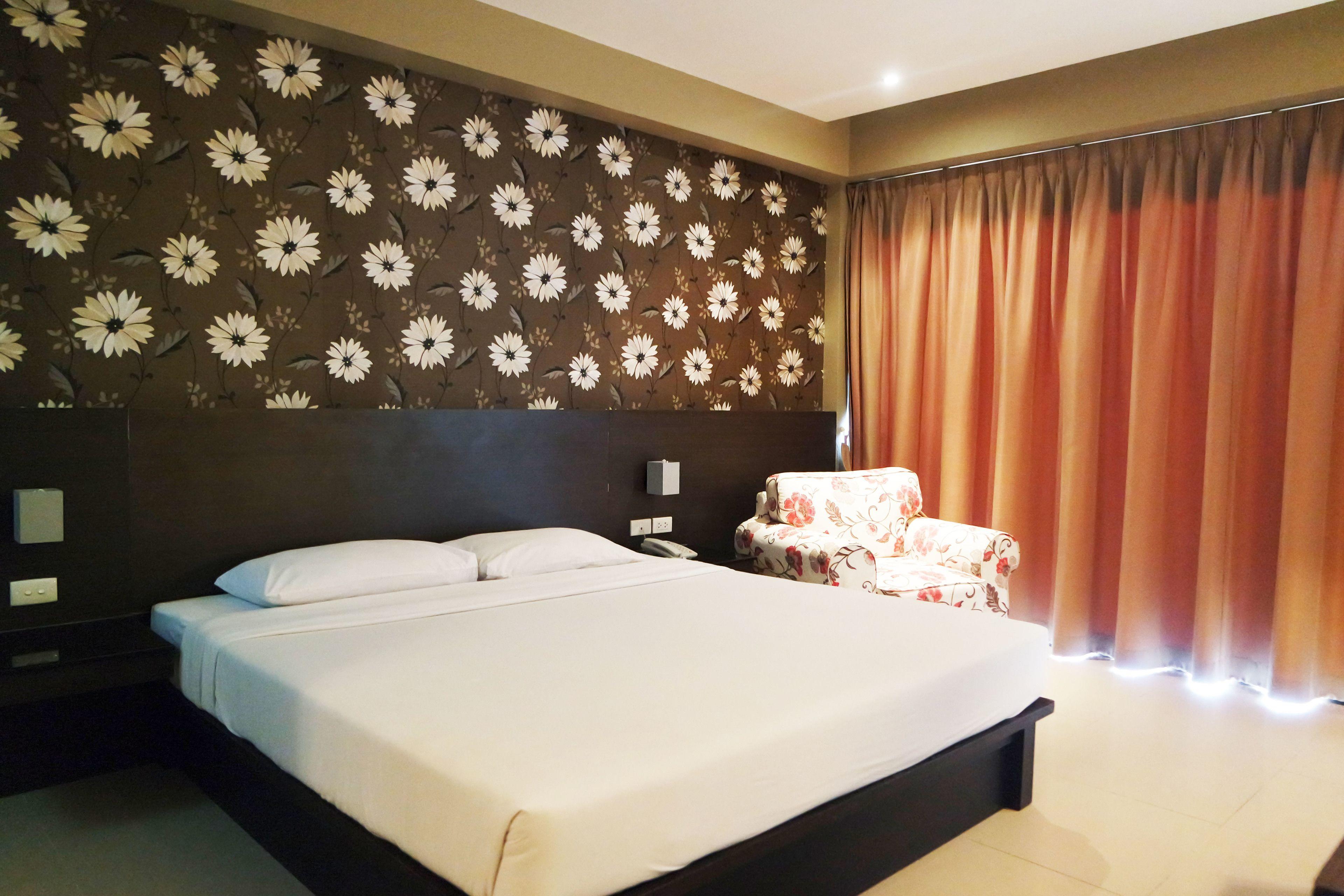 Welcome Plaza Hotel 3*