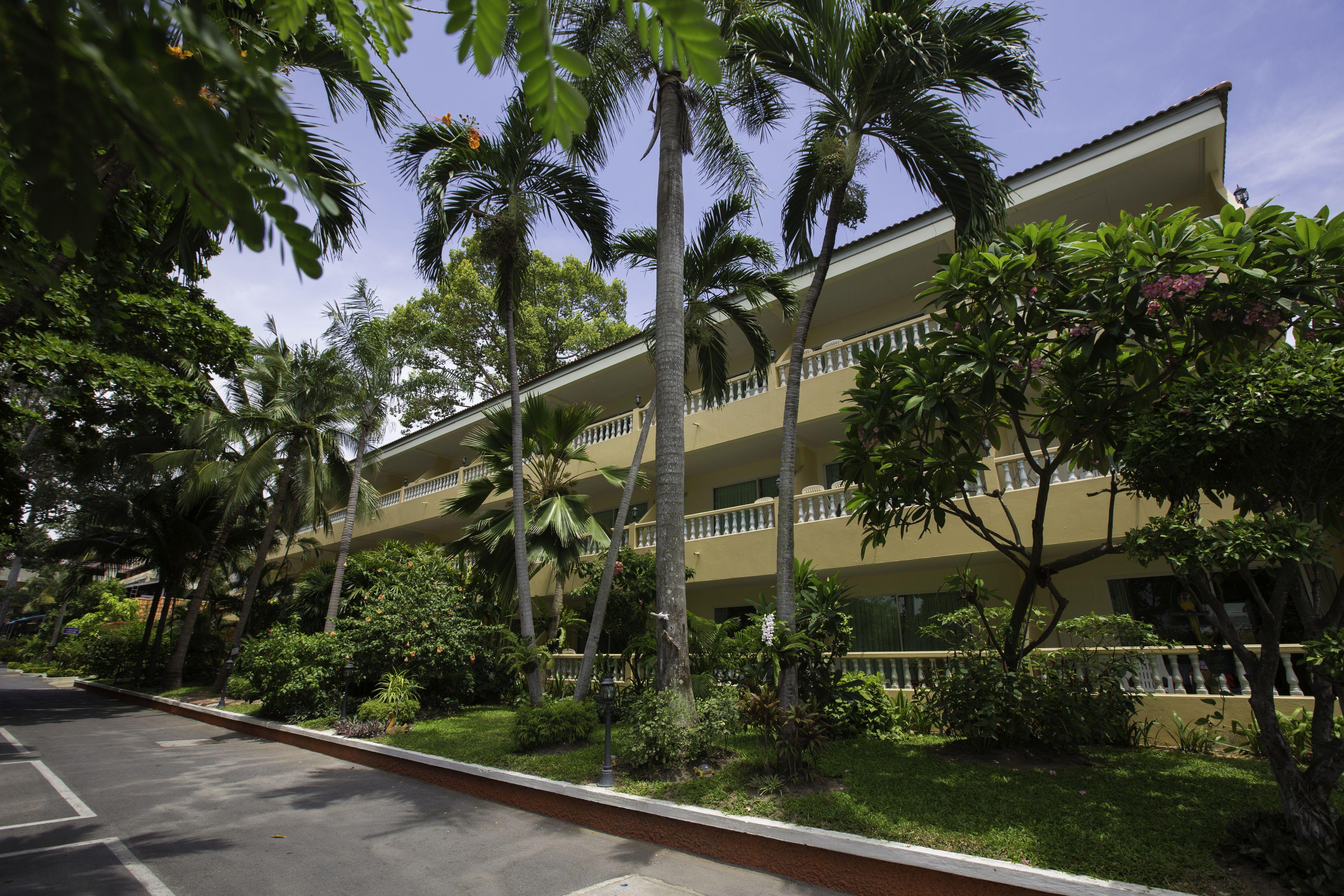 Twin Palms Pattaya, Sha Extra Certified 3* Pattaya