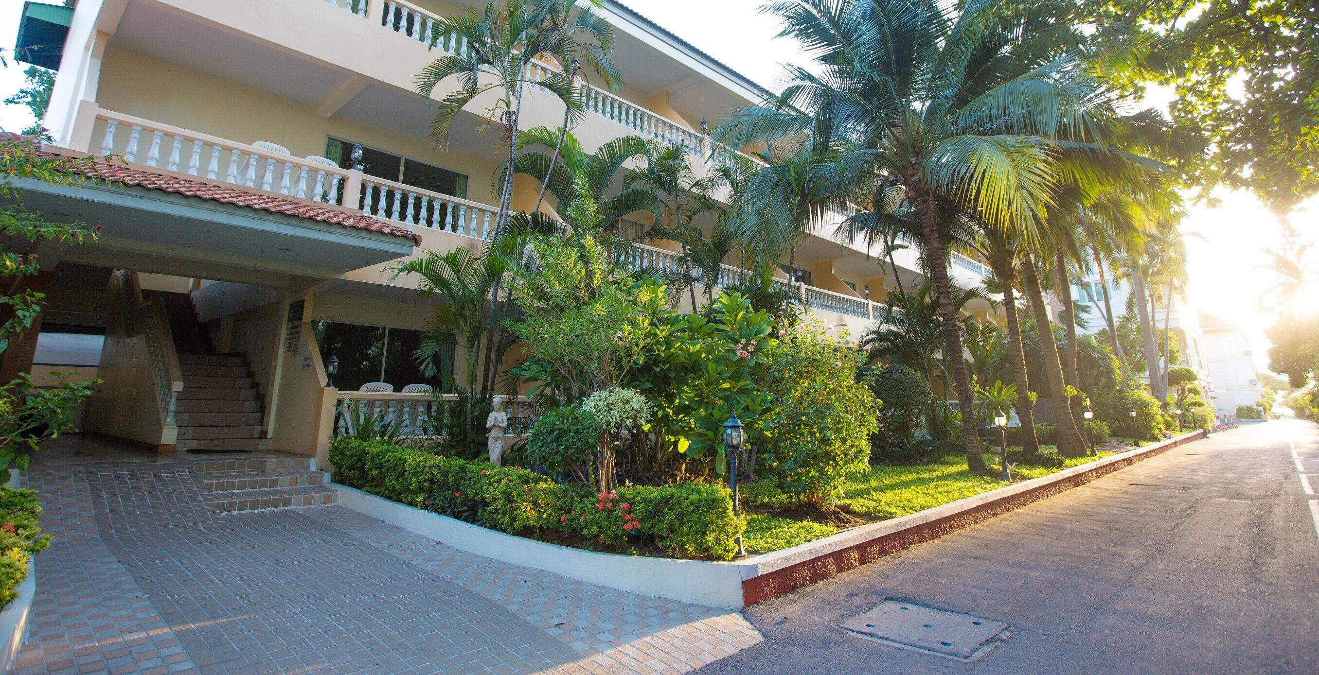 Hotel Twin Palms Pattaya, Sha Extra Certified 3*